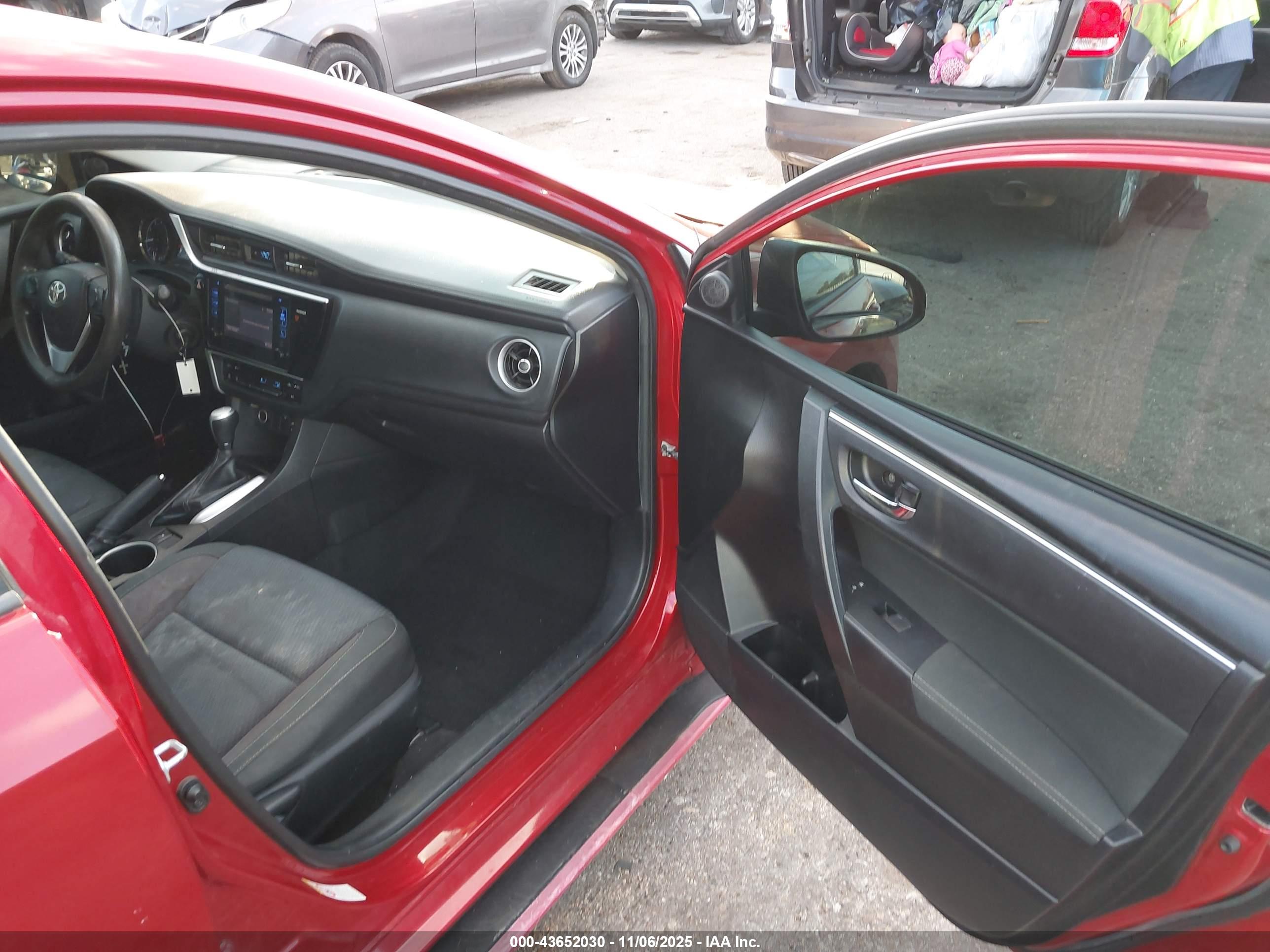 TOYOTA COROLLA image 5