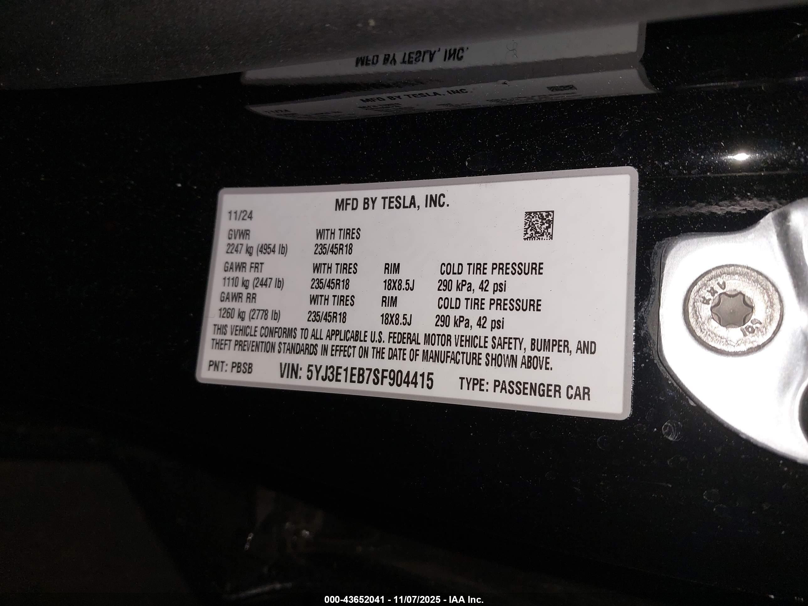TESLA MODEL image 9