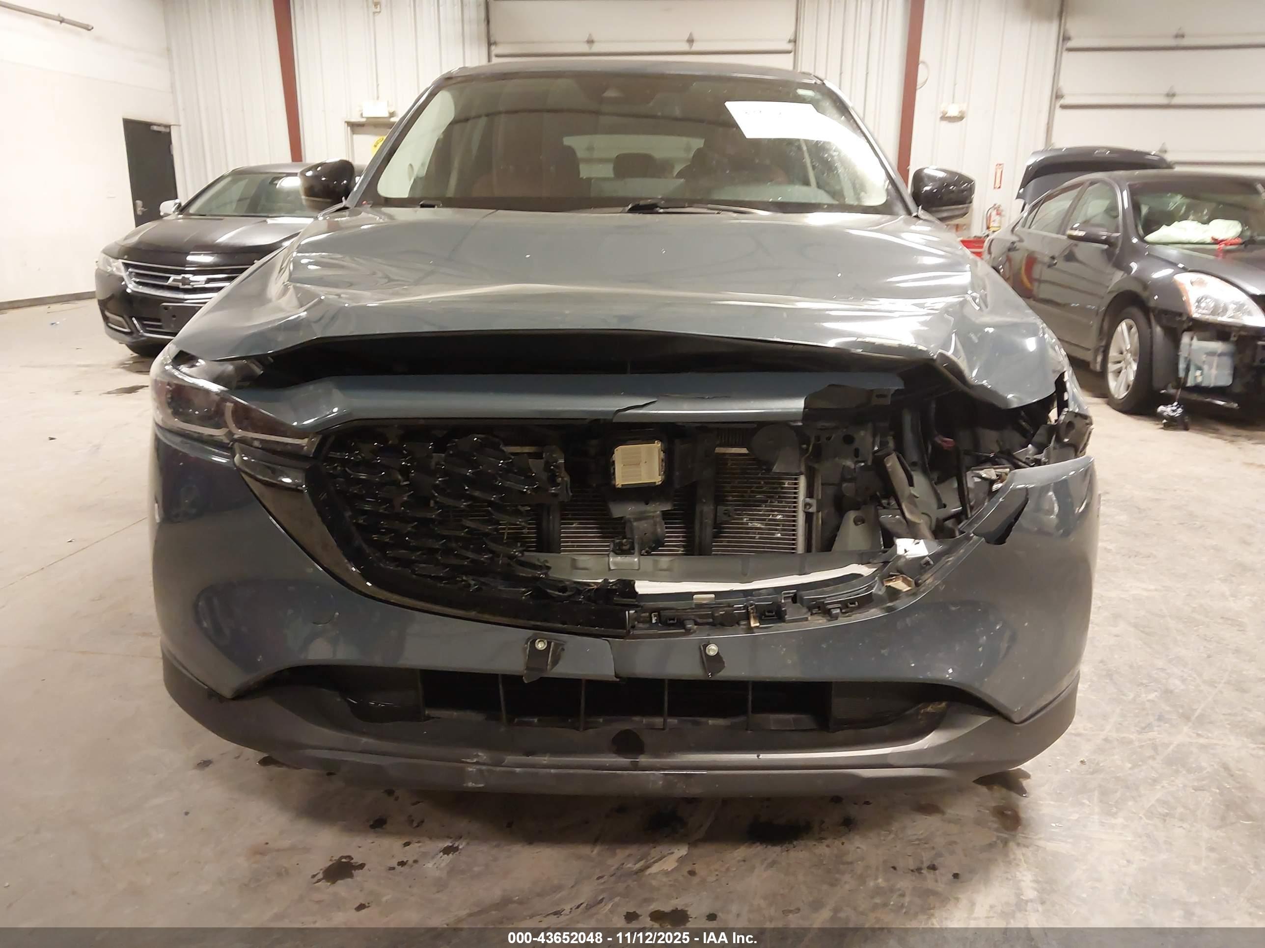 MAZDA CX-5 image 6