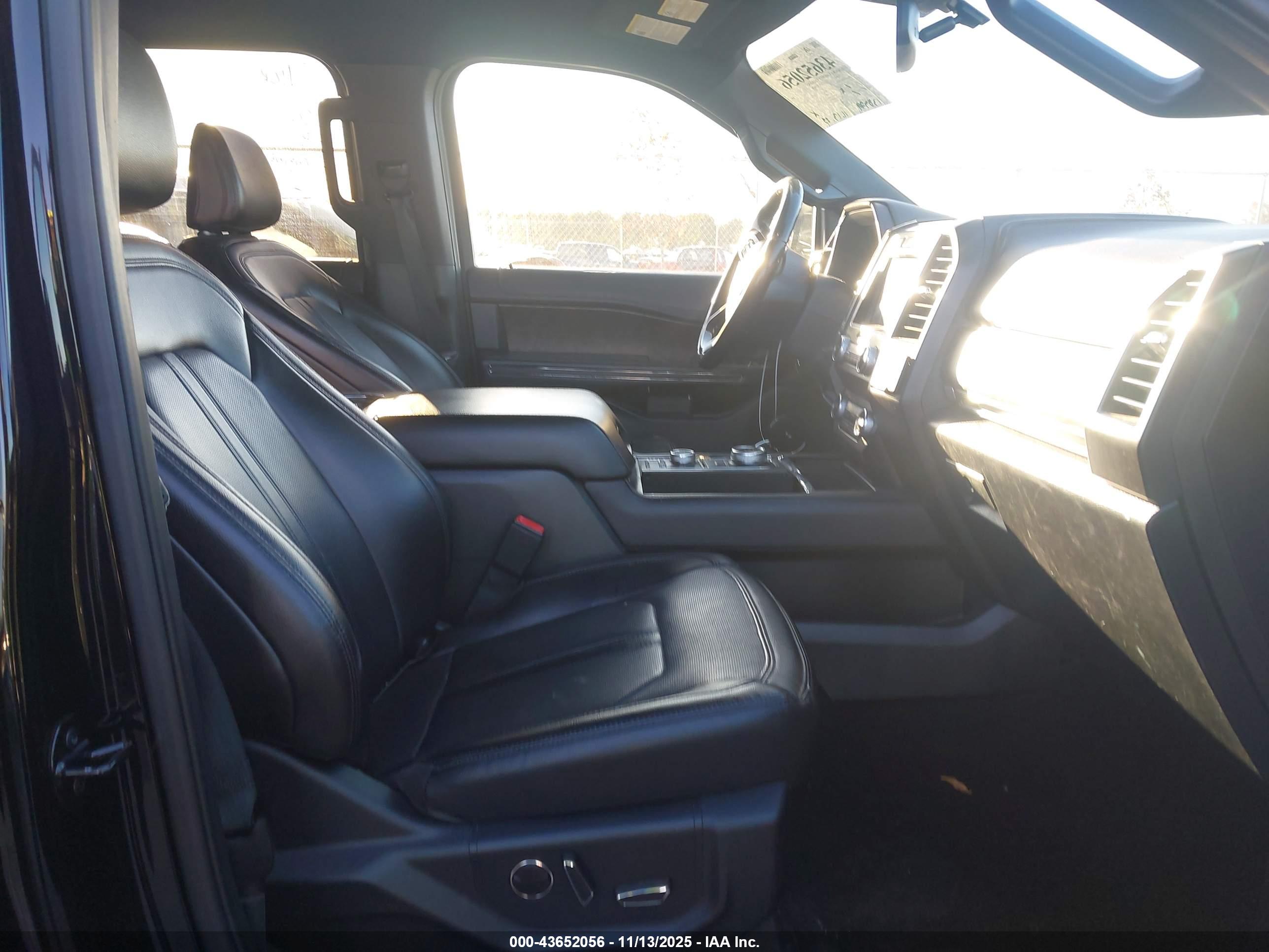 FORD EXPEDITION image 5