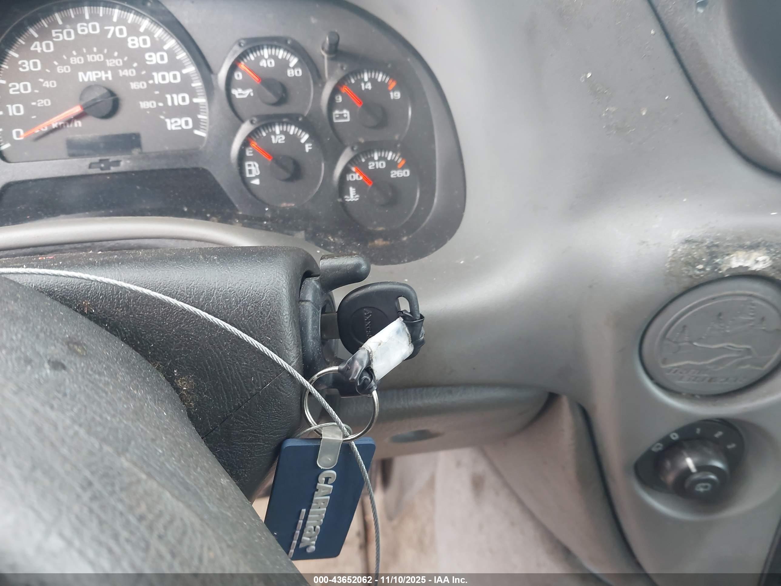 CHEVROLET TRAILBLAZER image 11