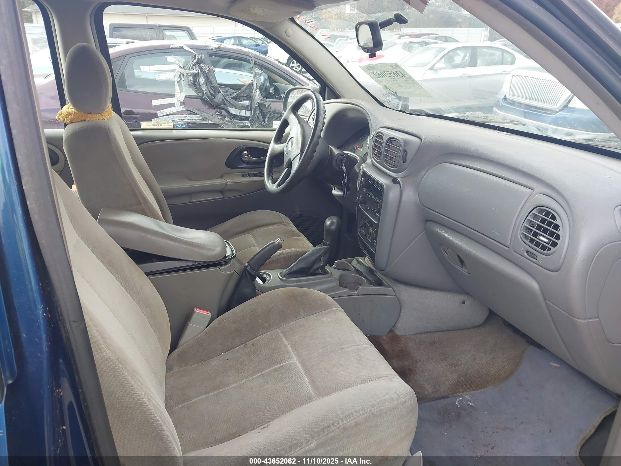 CHEVROLET TRAILBLAZER image 5