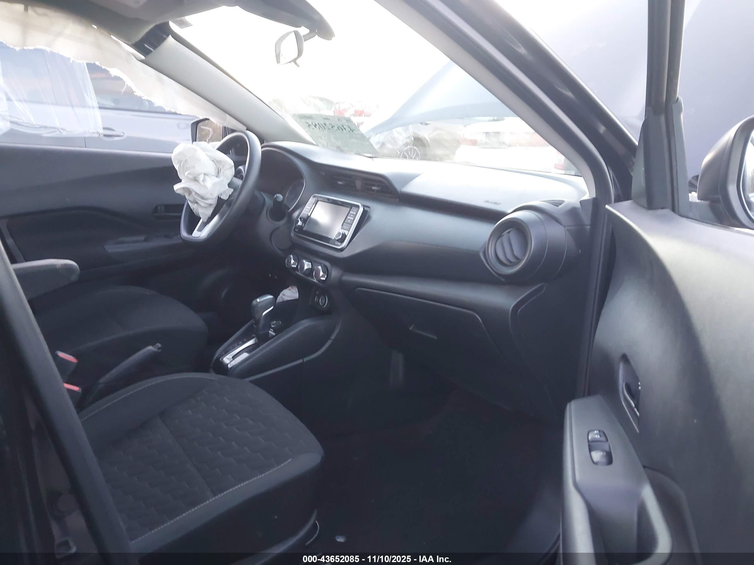 NISSAN KICKS image 5