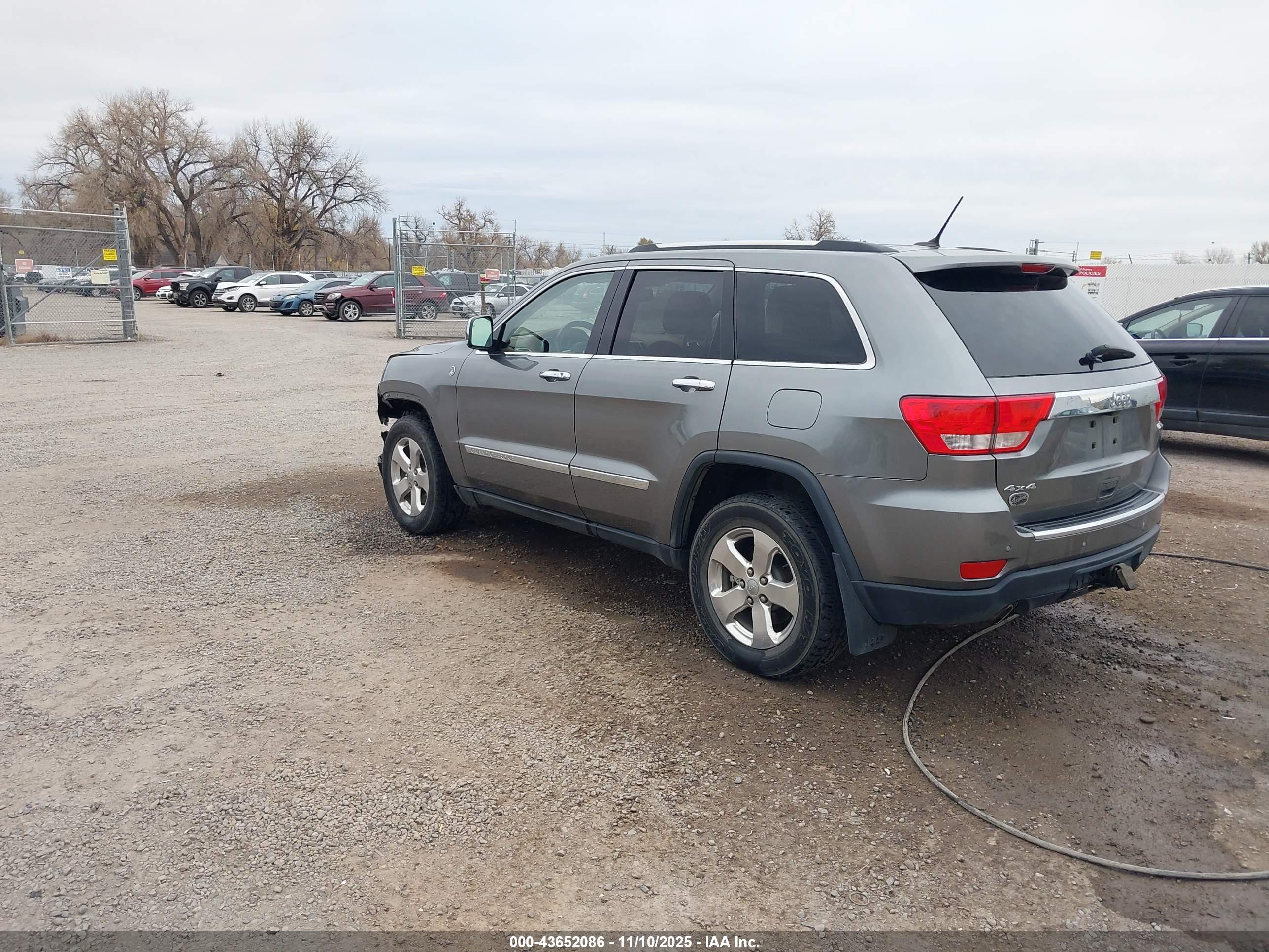 JEEP GRAND image 3