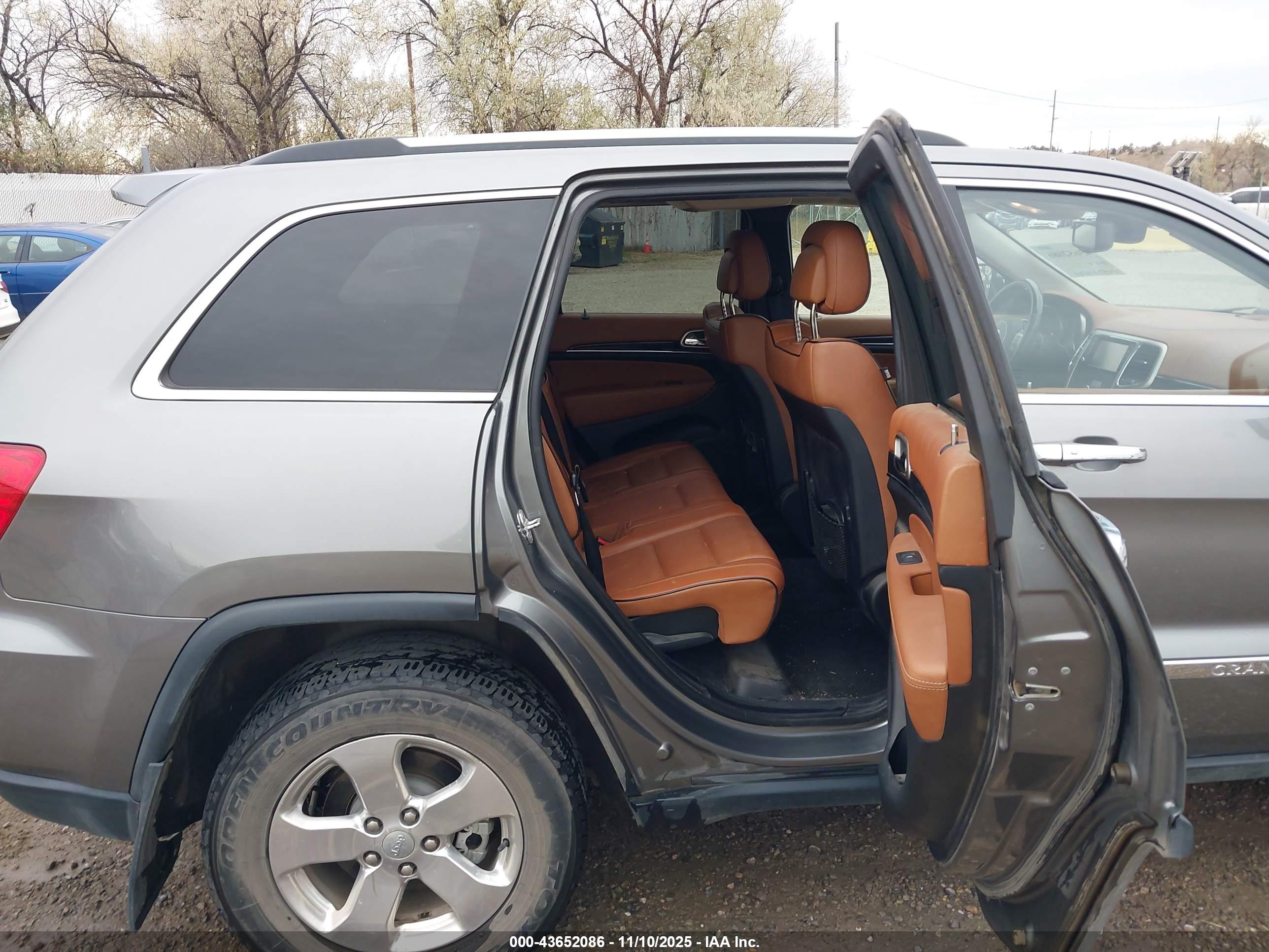 JEEP GRAND image 8