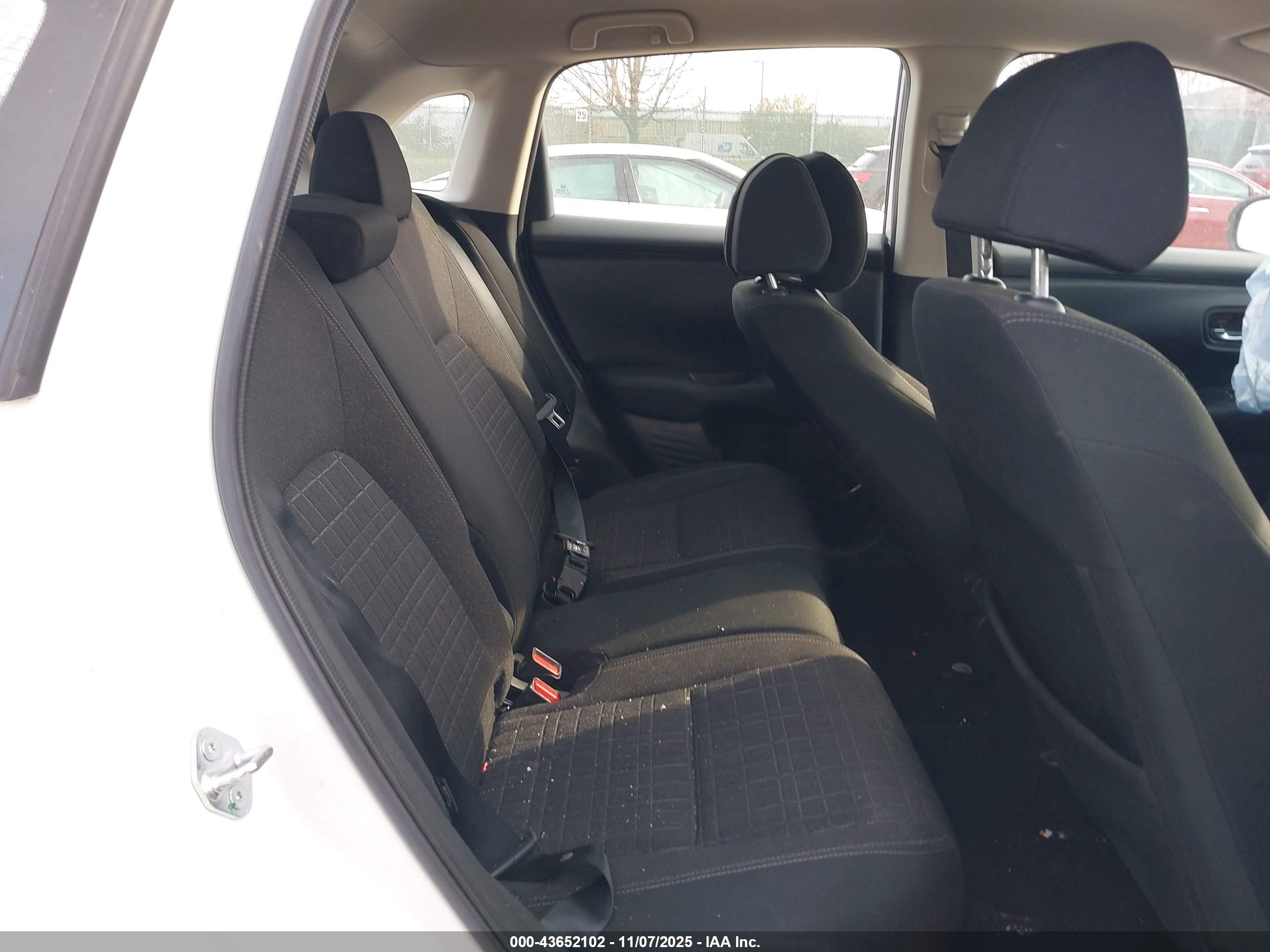HONDA HR-V image 8