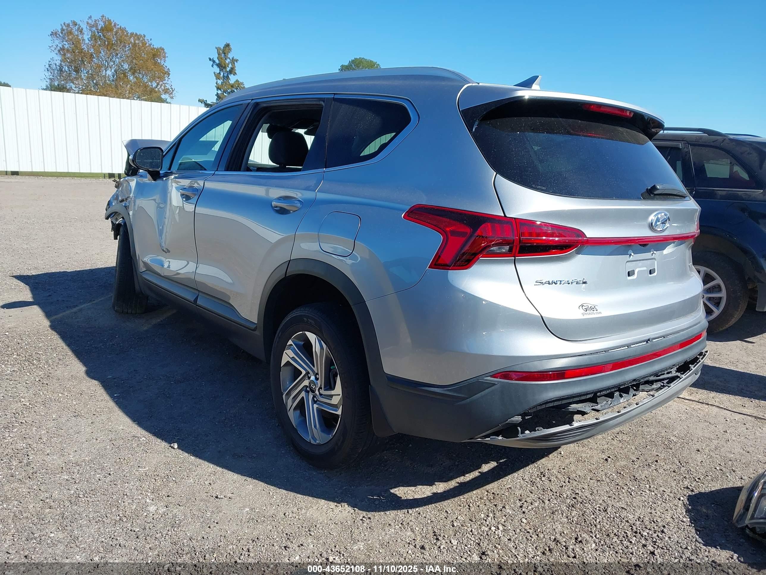 HYUNDAI SANTA image 3