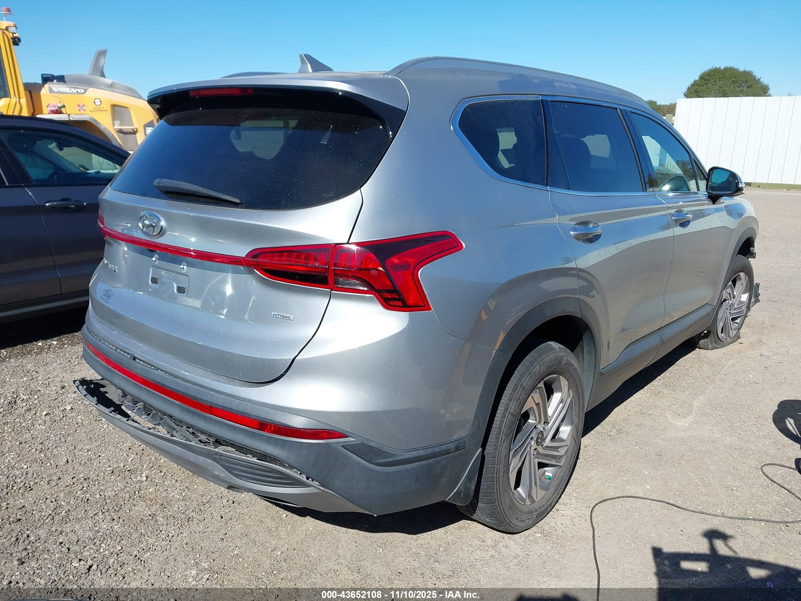HYUNDAI SANTA image 4