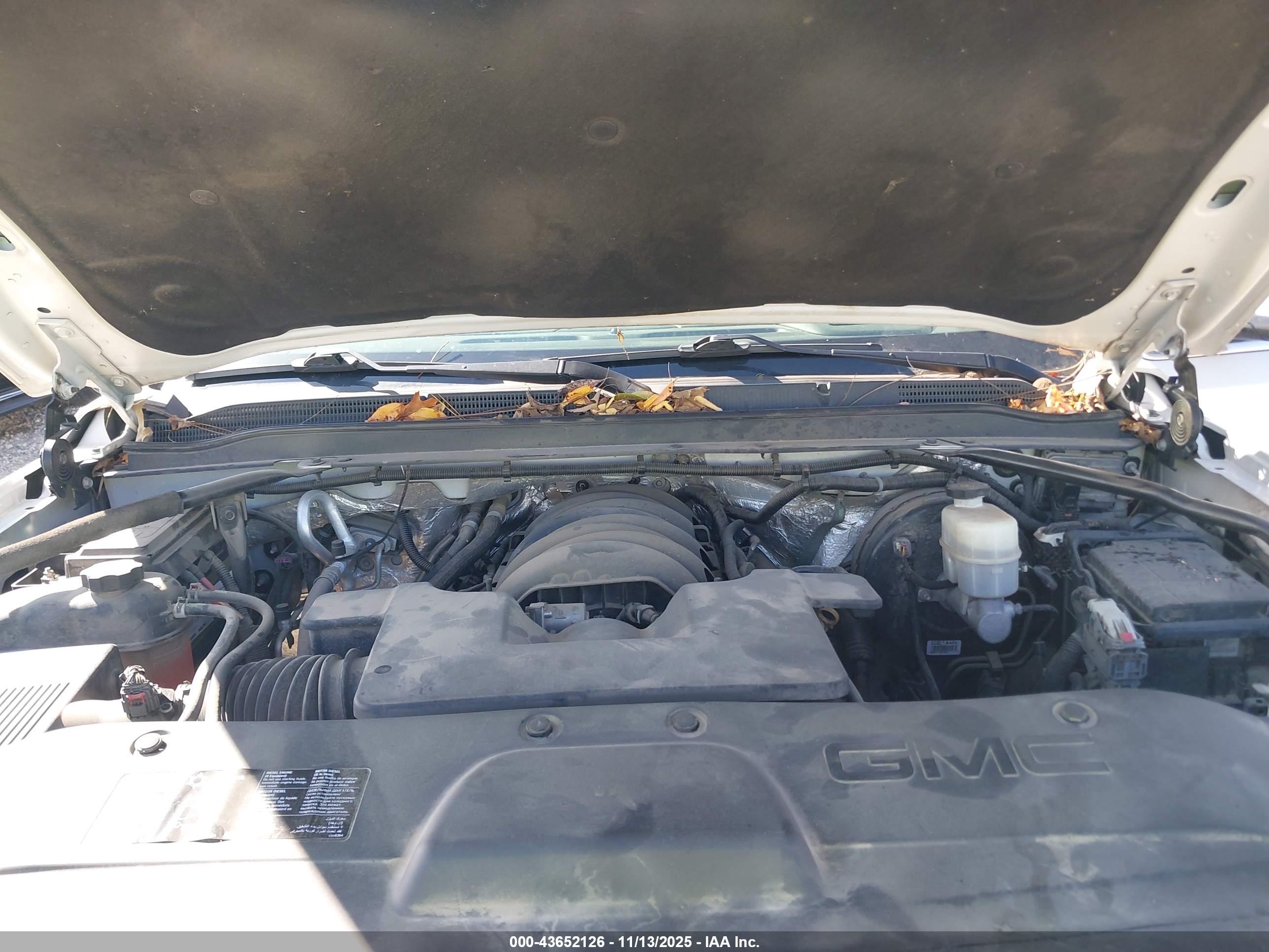 GMC YUKON image 10