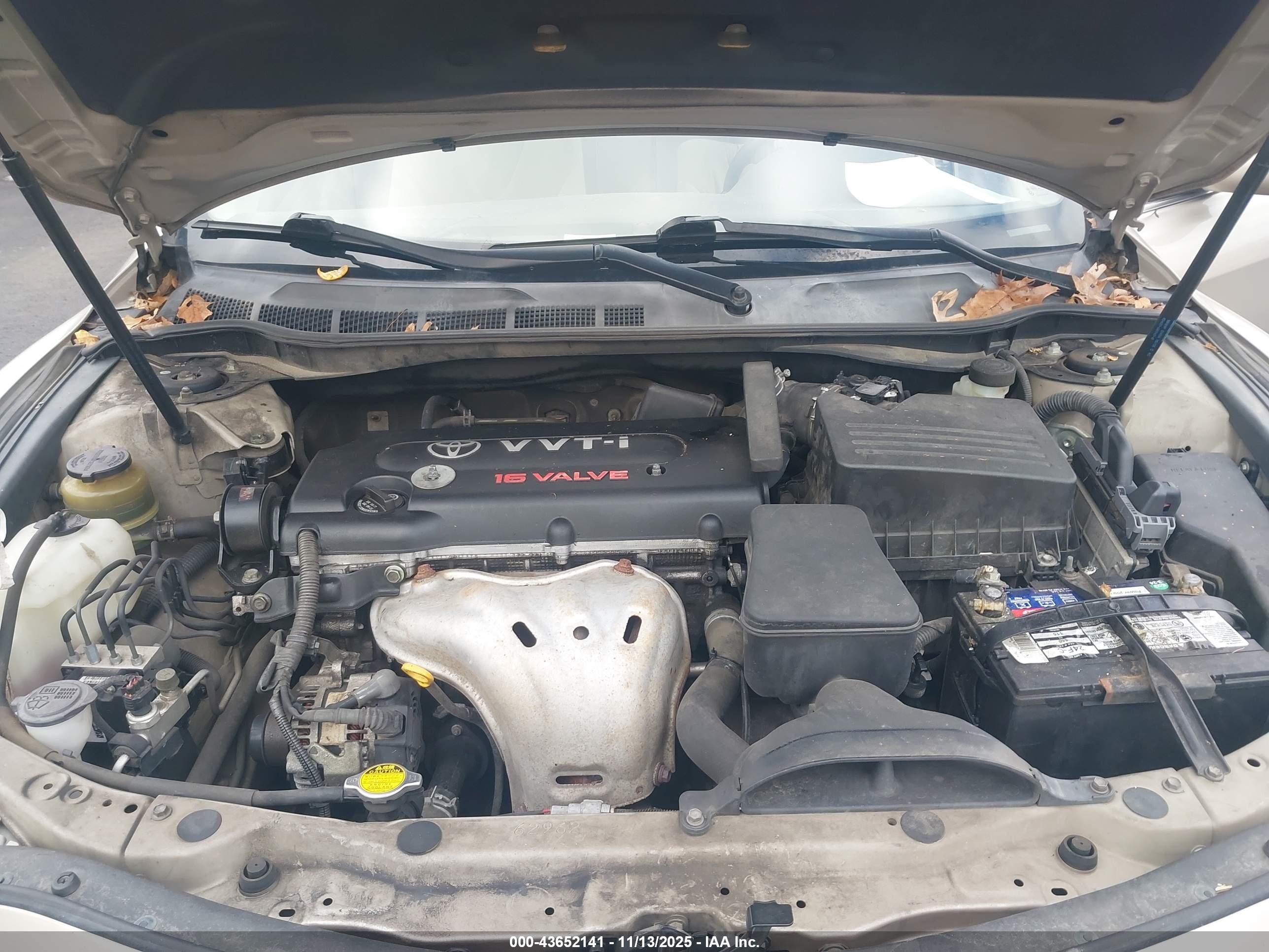 TOYOTA CAMRY image 10
