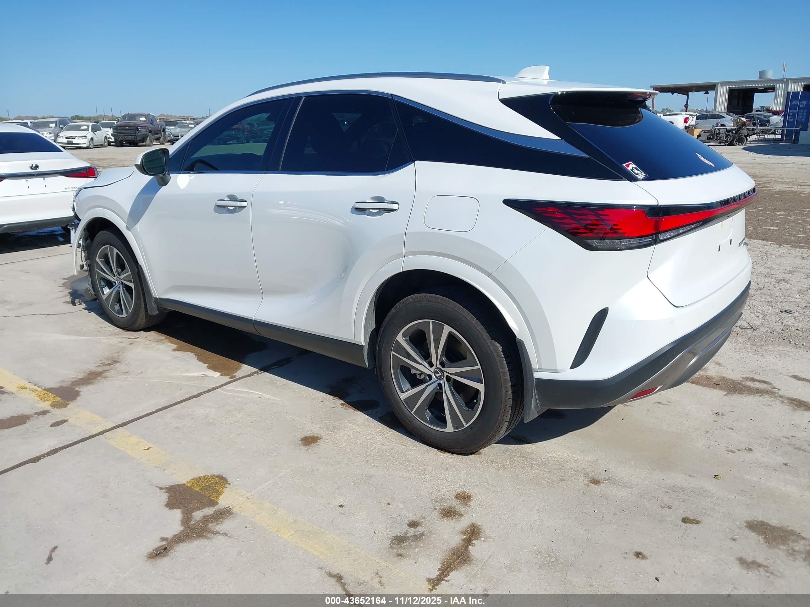 LEXUS RX image 3