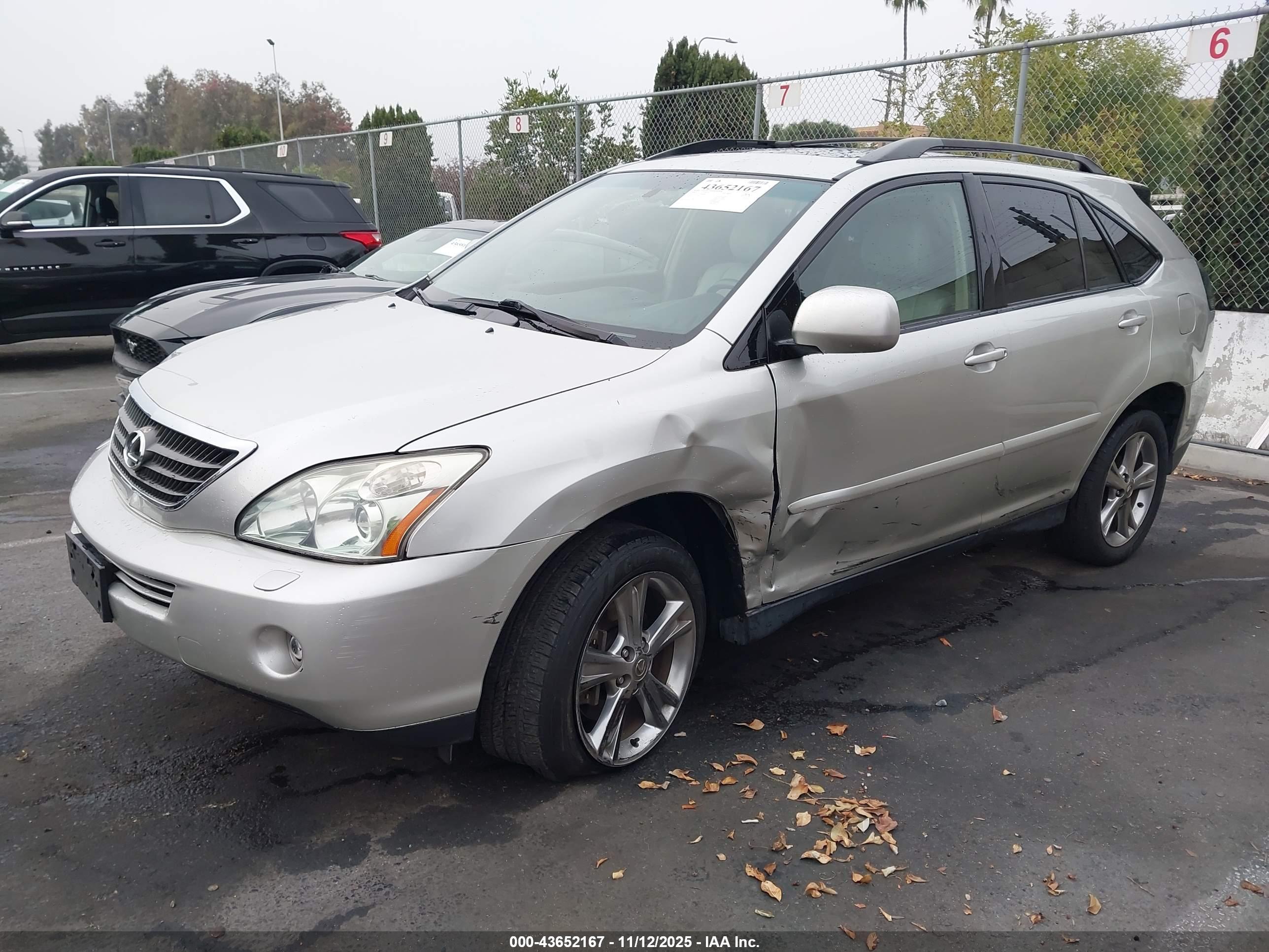 LEXUS RX image 2