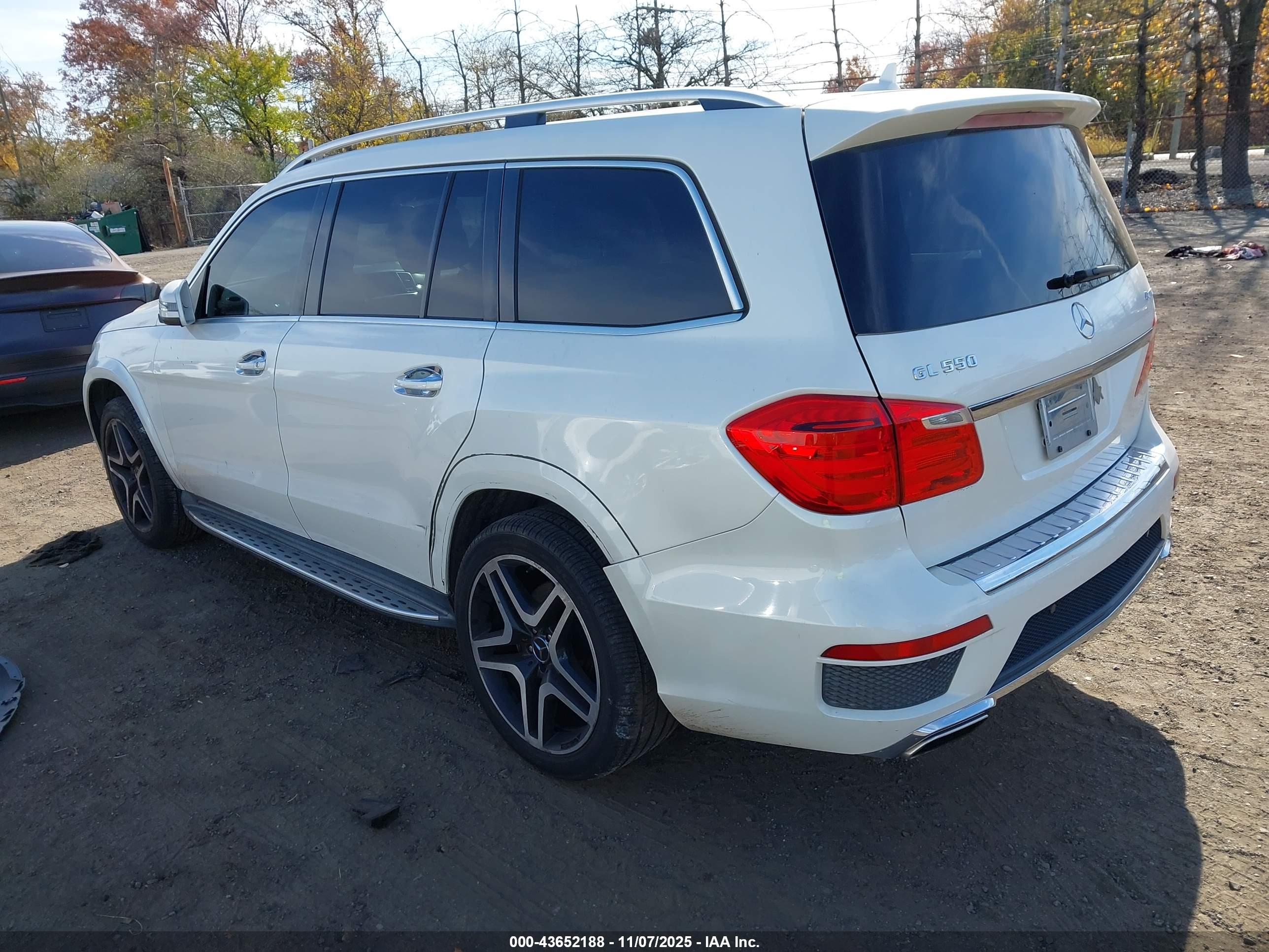 MERCEDES-BENZ GL-CLASS image 3