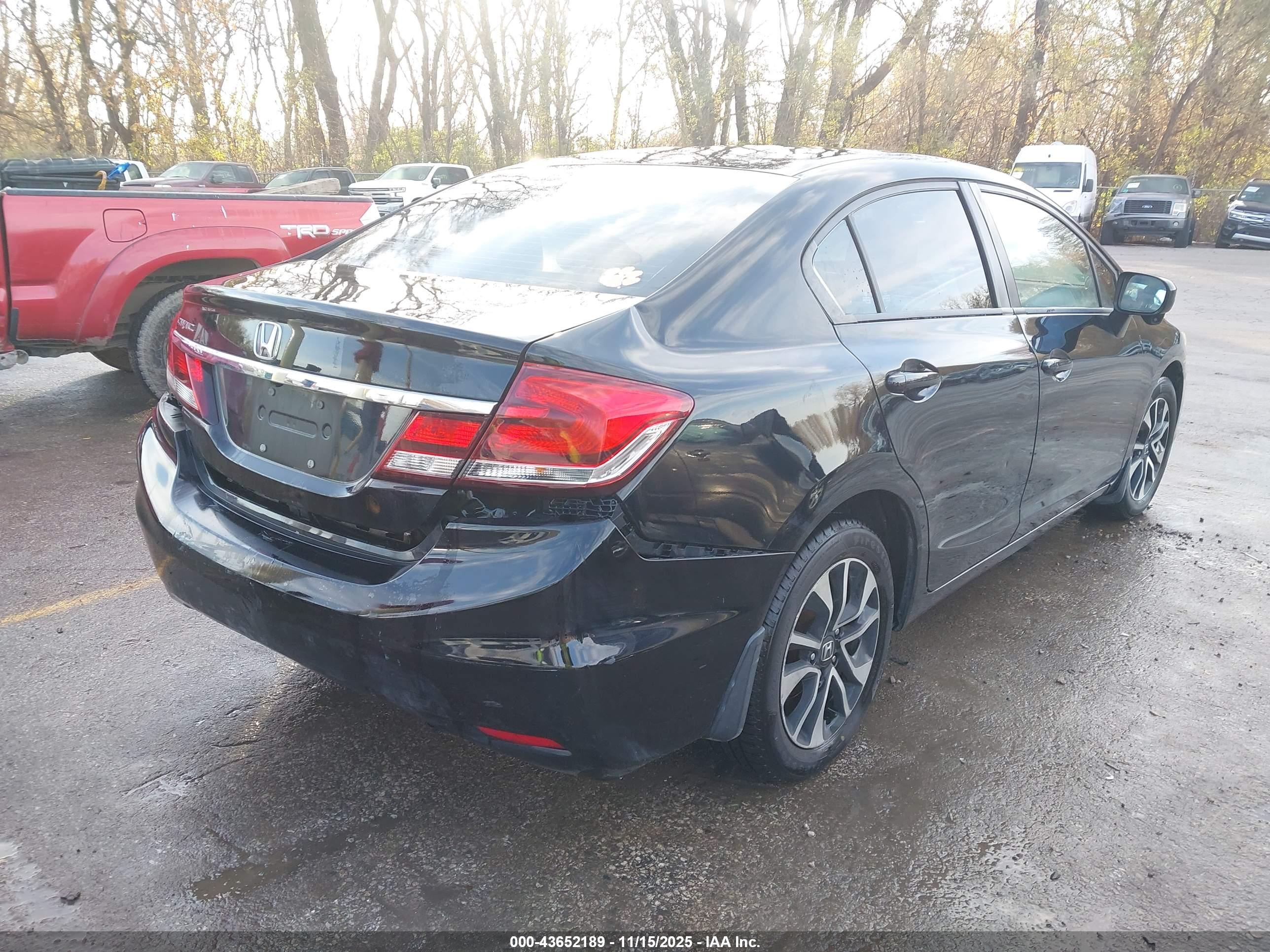 HONDA CIVIC image 4