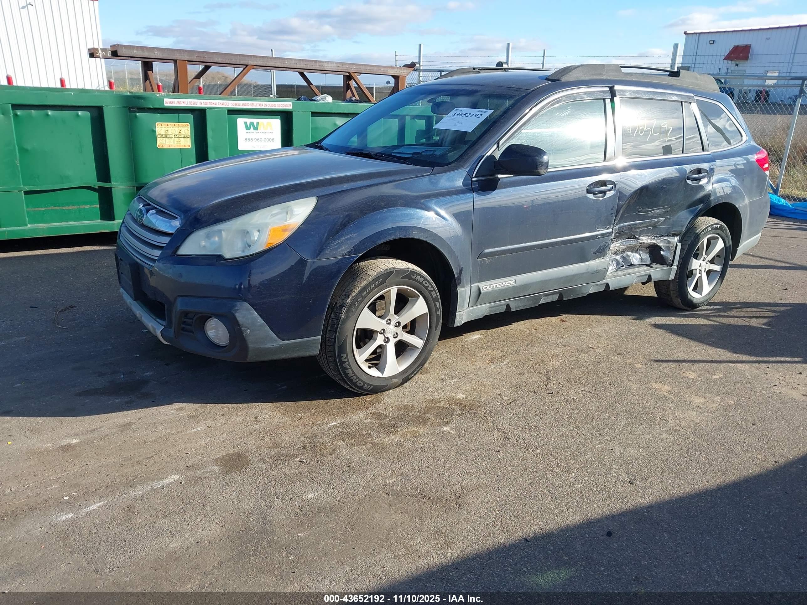SUBARU OUTBACK image 2