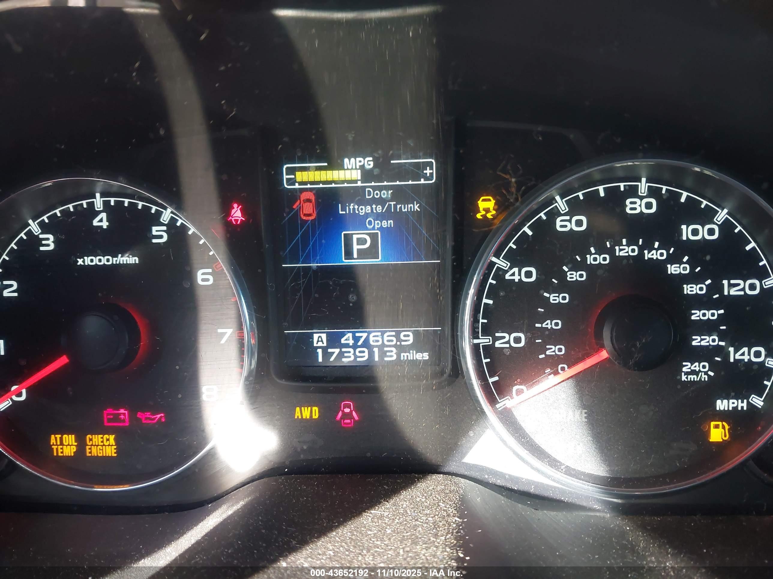 SUBARU OUTBACK image 7