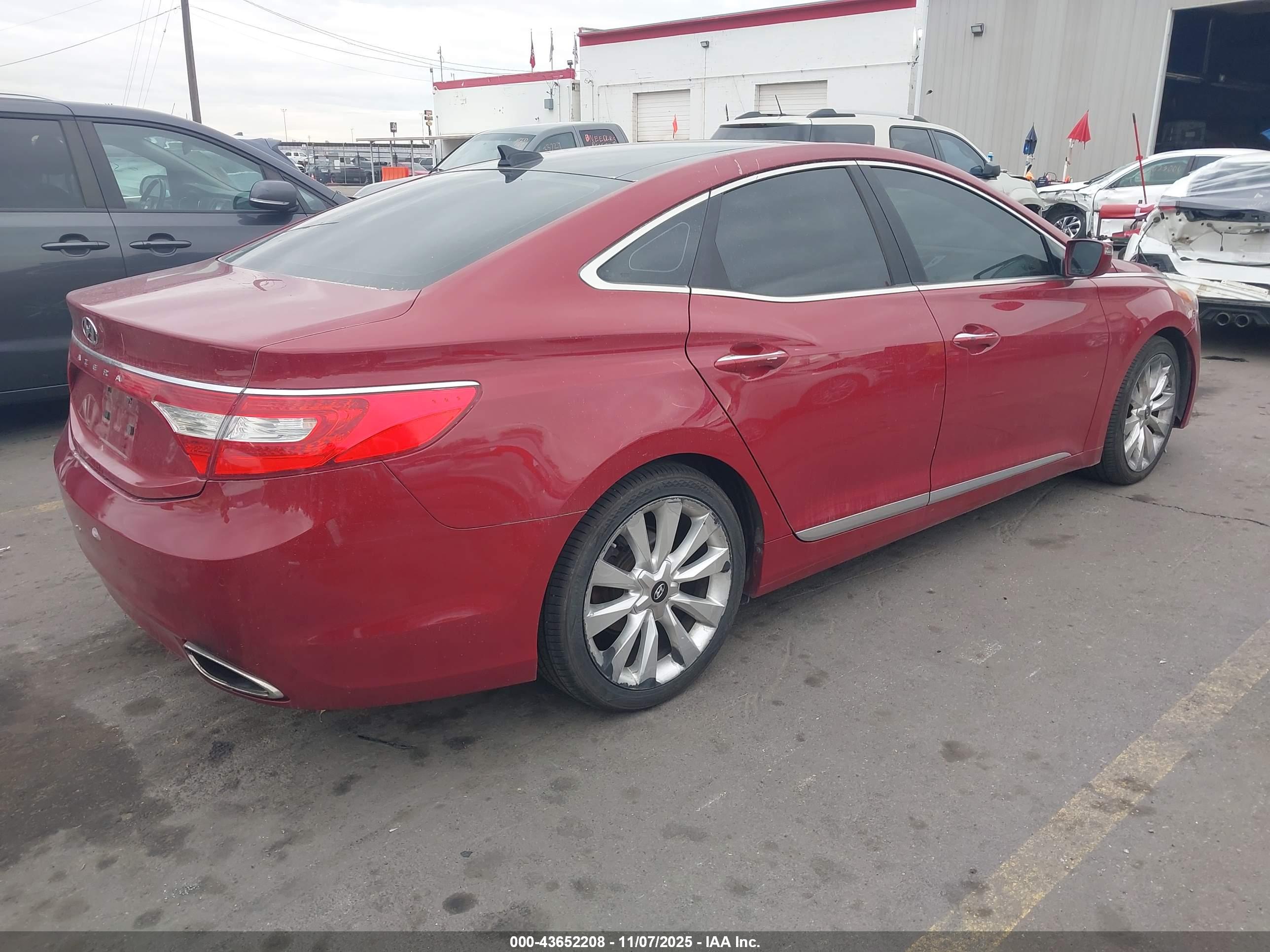 HYUNDAI AZERA image 4