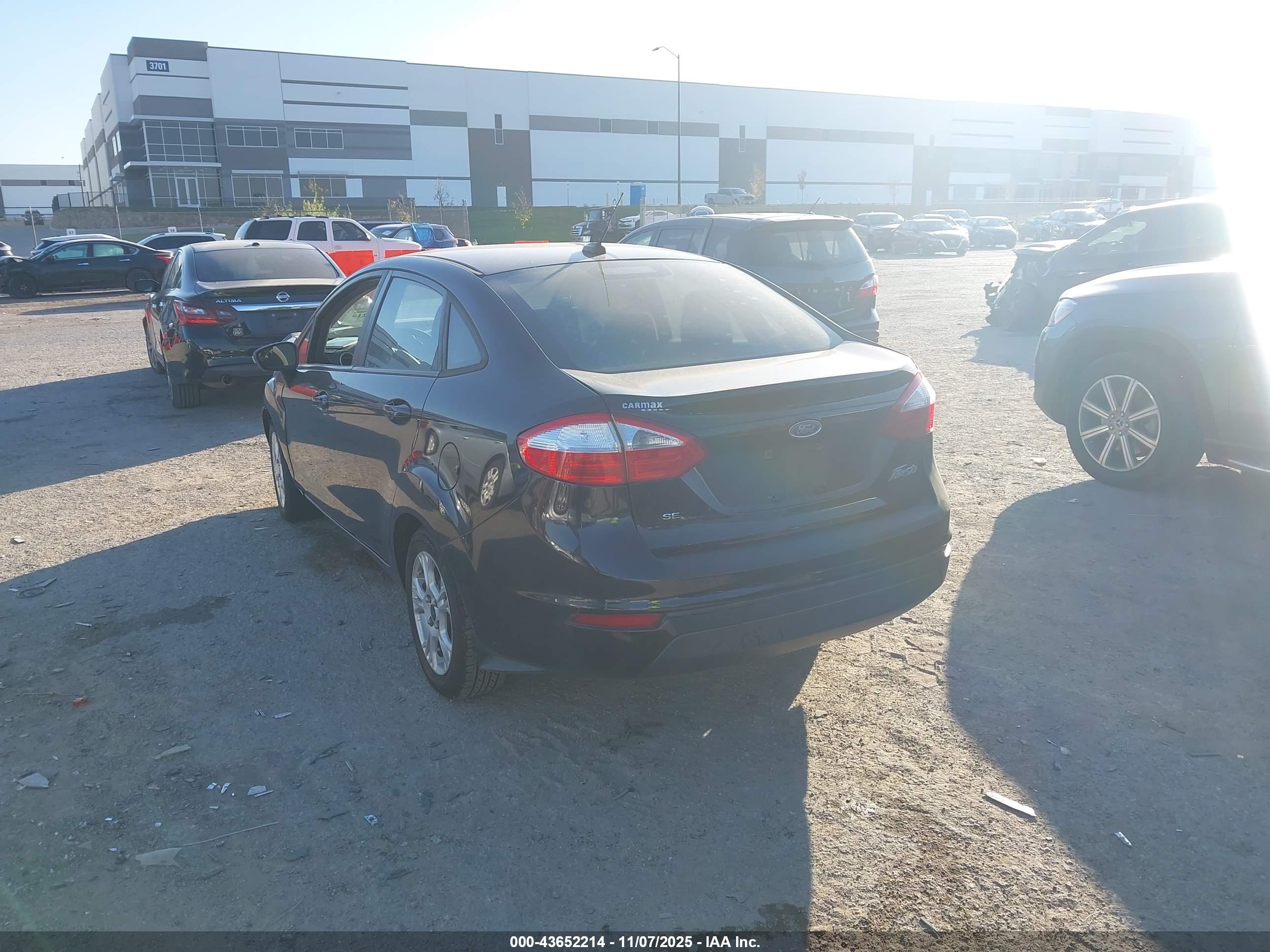 FORD FIESTA image 3