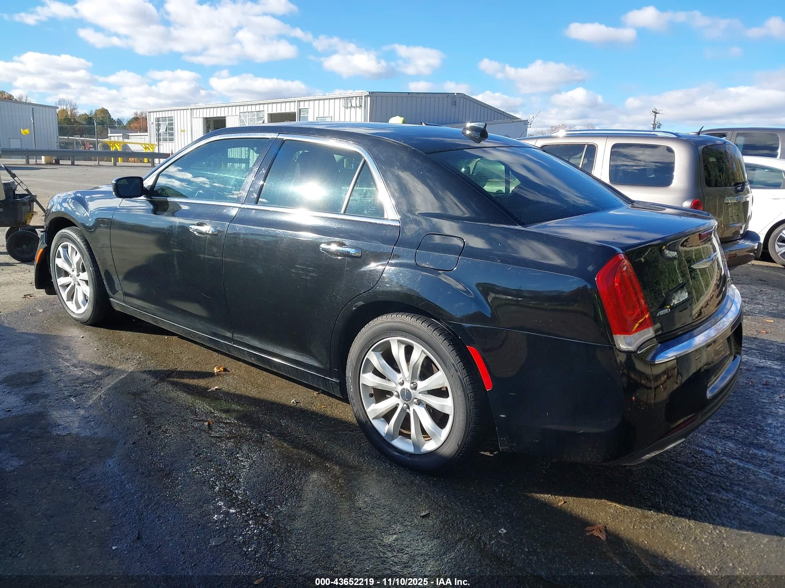 CHRYSLER 300C image 3