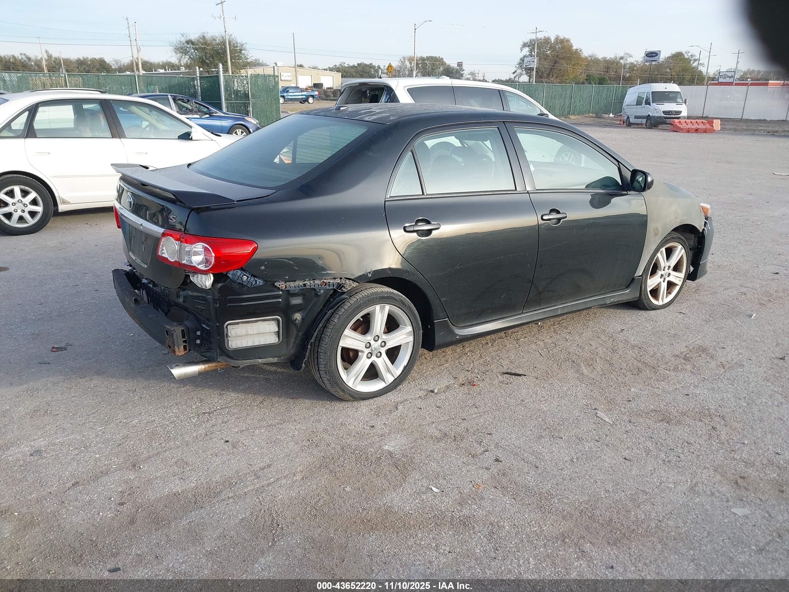TOYOTA COROLLA image 4