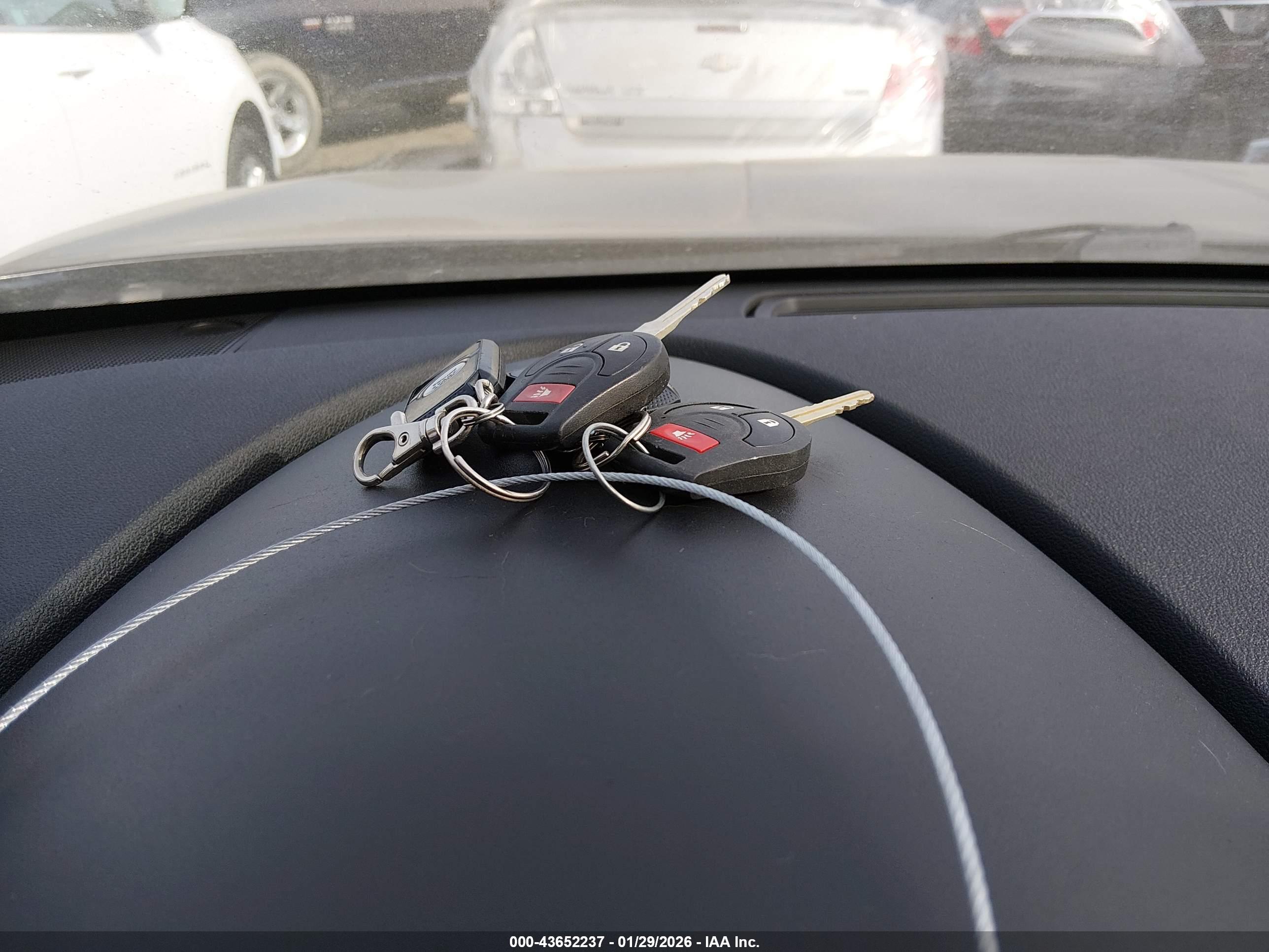 NISSAN ROGUE image 11