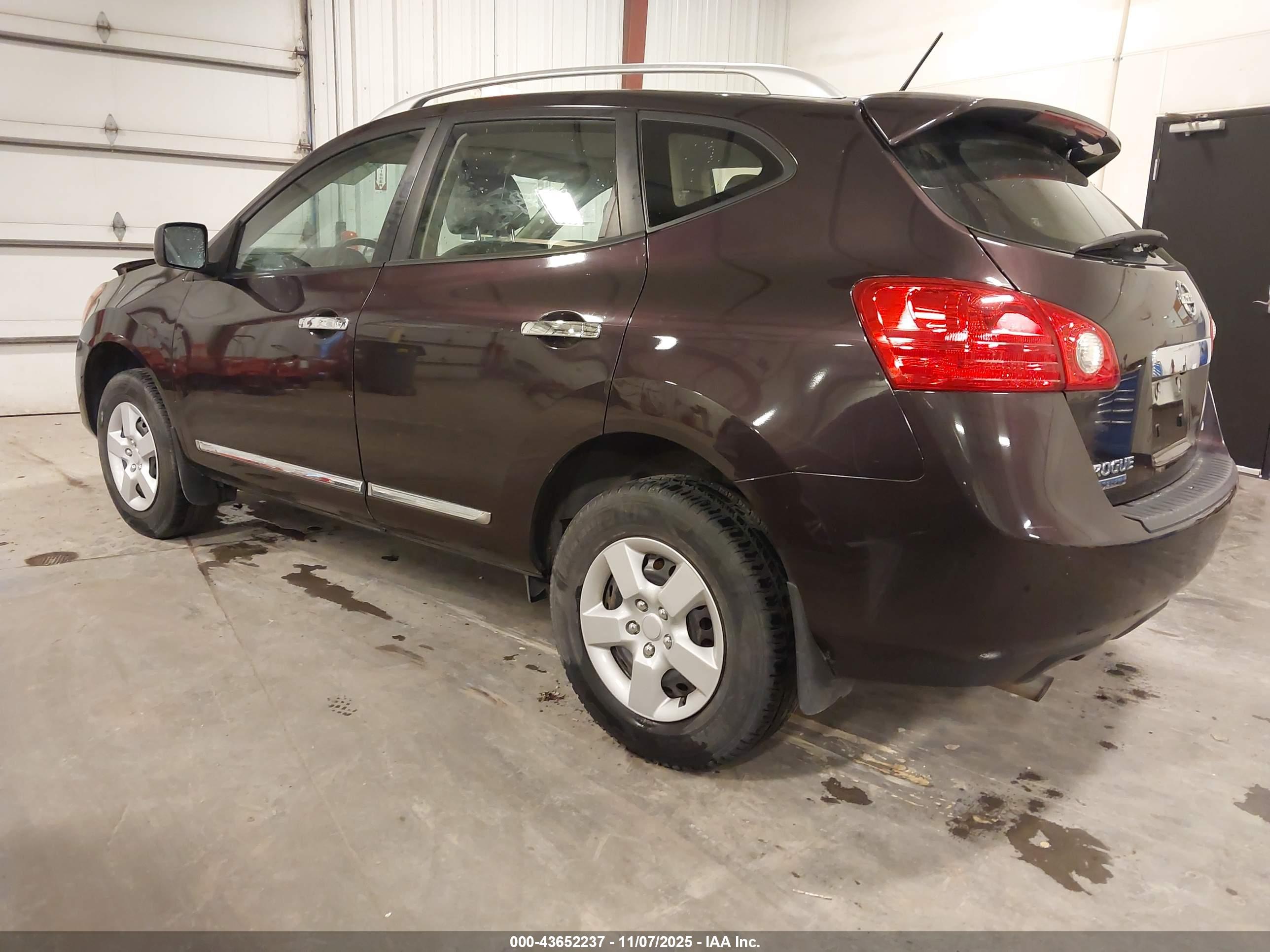 NISSAN ROGUE image 3