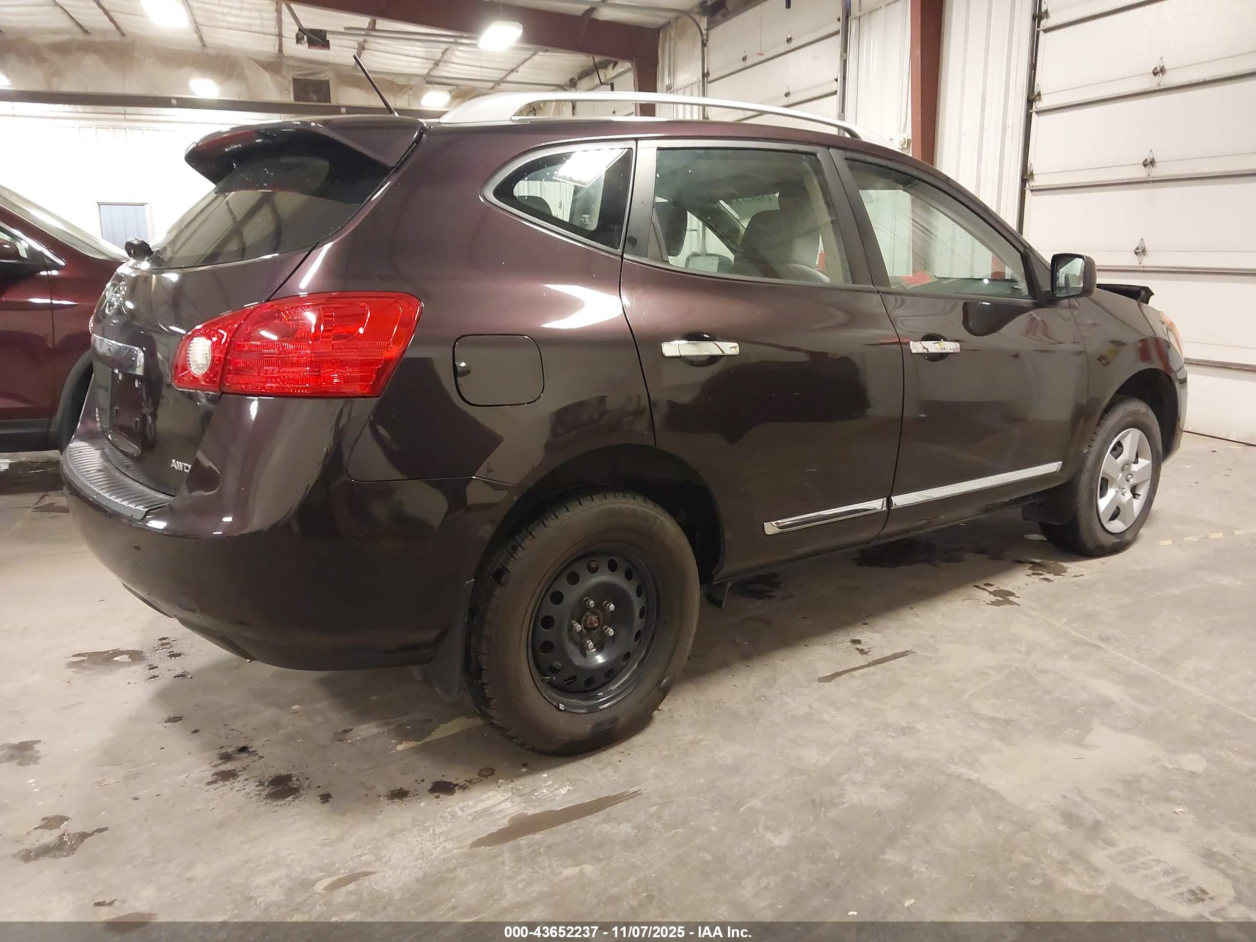 NISSAN ROGUE image 4