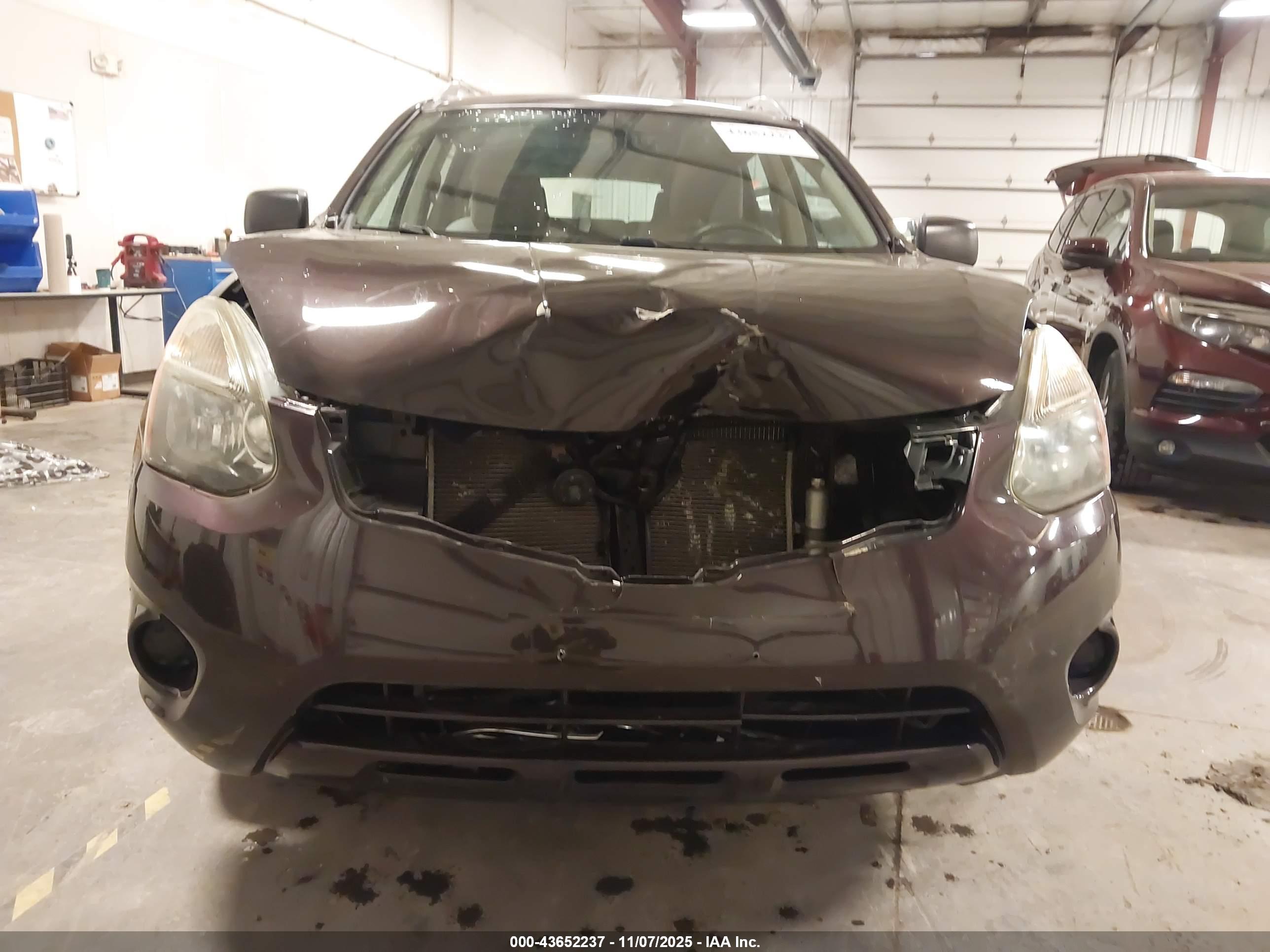 NISSAN ROGUE image 6