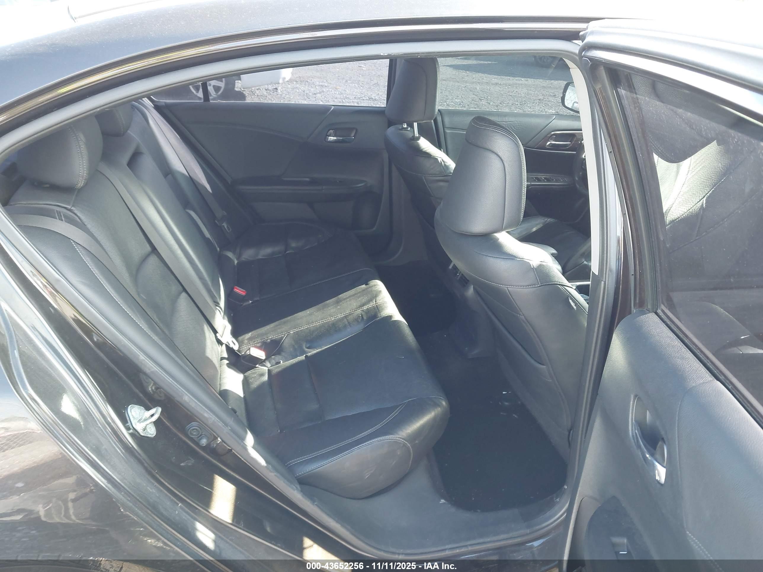 HONDA ACCORD image 8