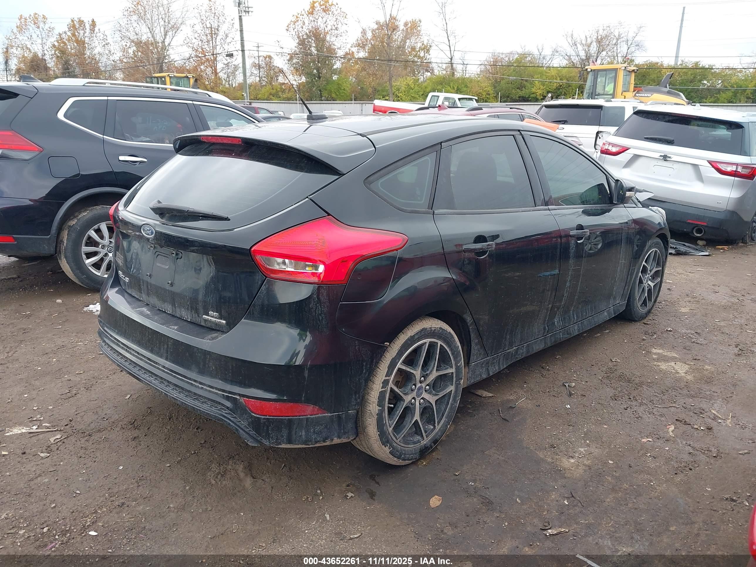 FORD FOCUS image 4