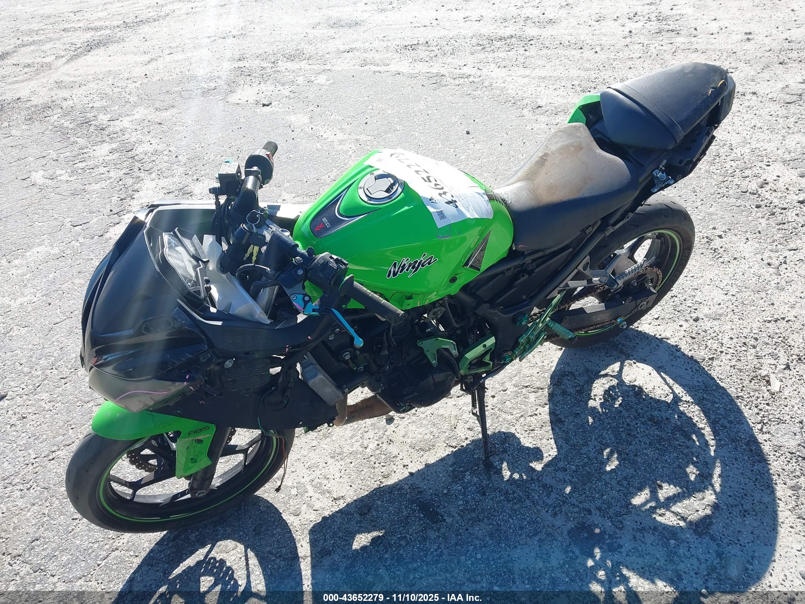 KAWASAKI EX300 image 2