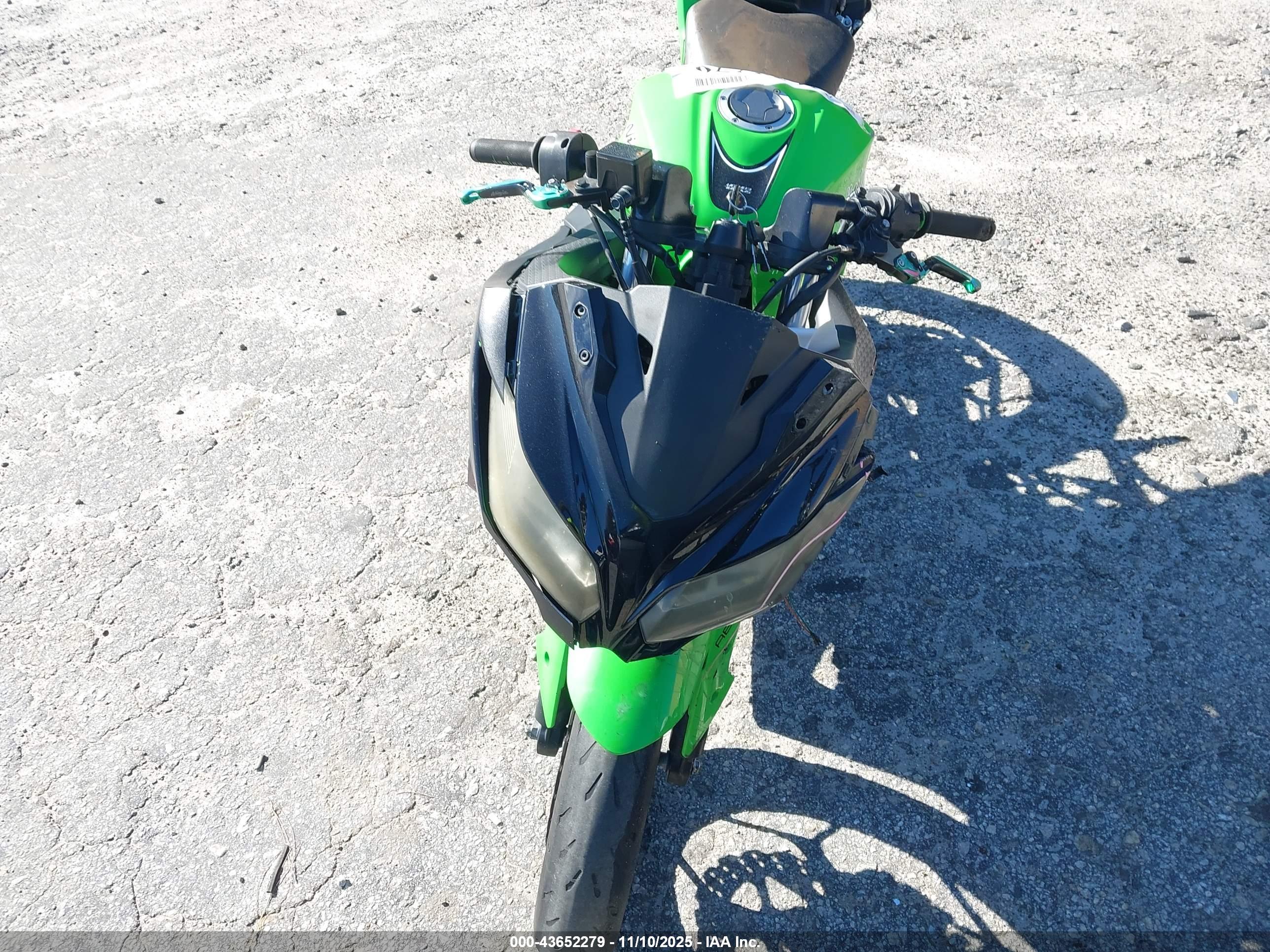 KAWASAKI EX300 image 5