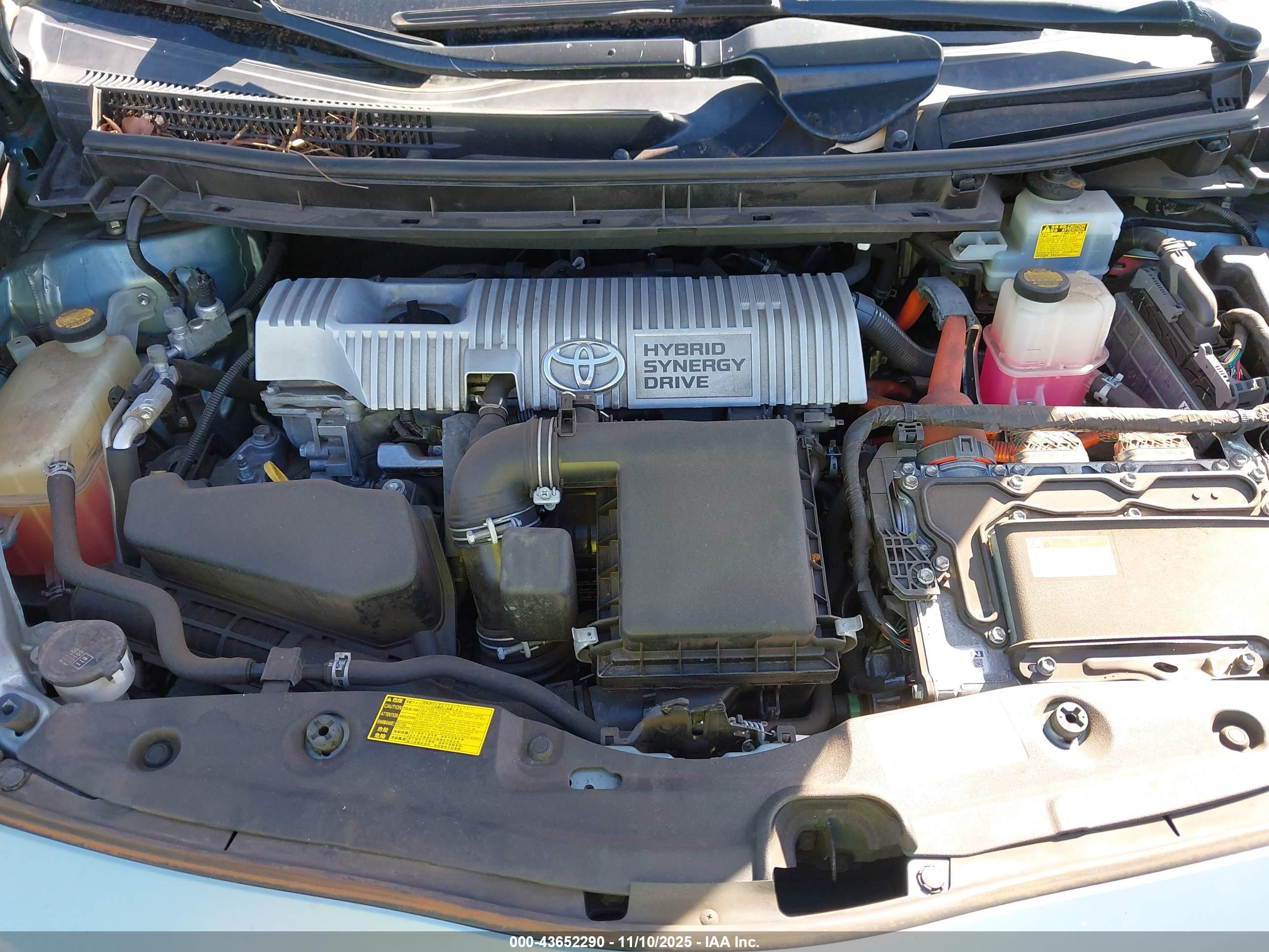 TOYOTA PRIUS image 10