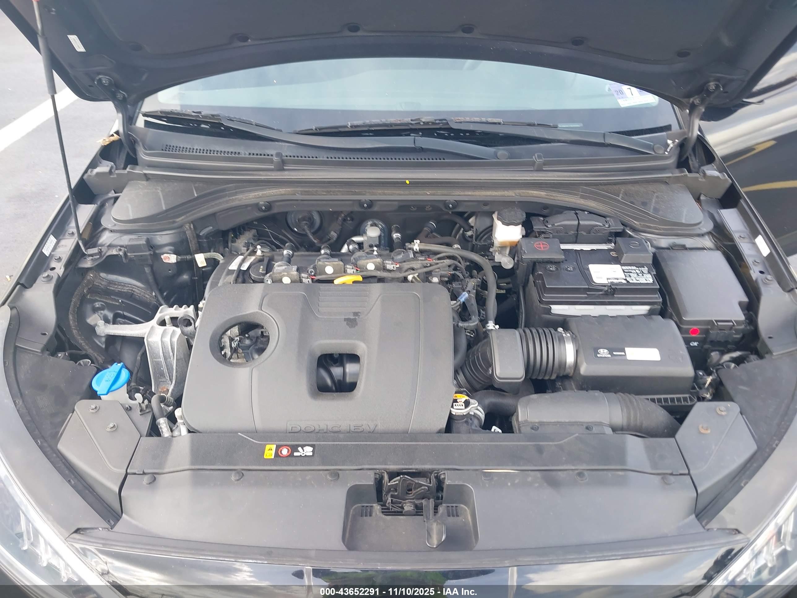 HYUNDAI ELANTRA image 10