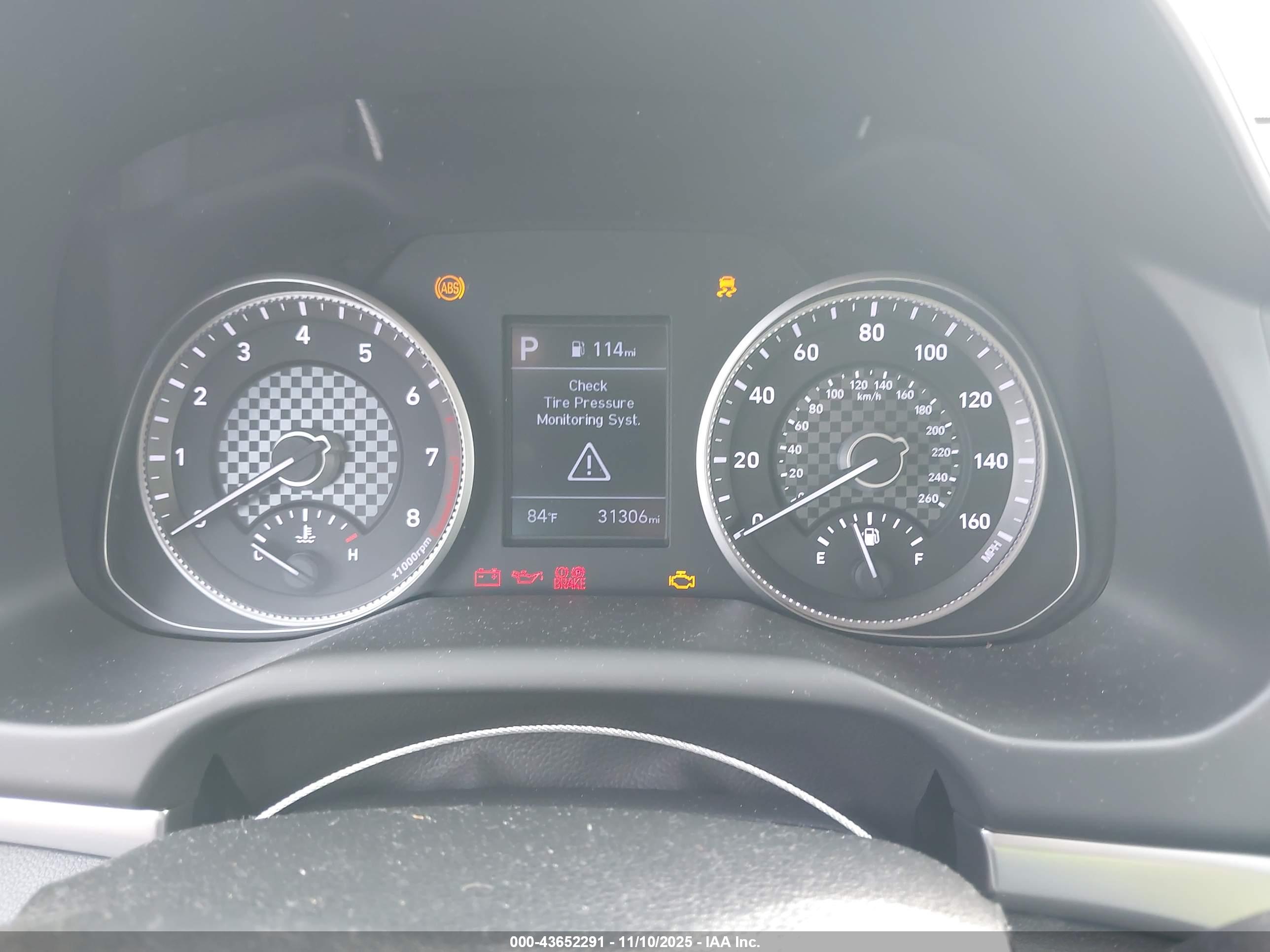 HYUNDAI ELANTRA image 7