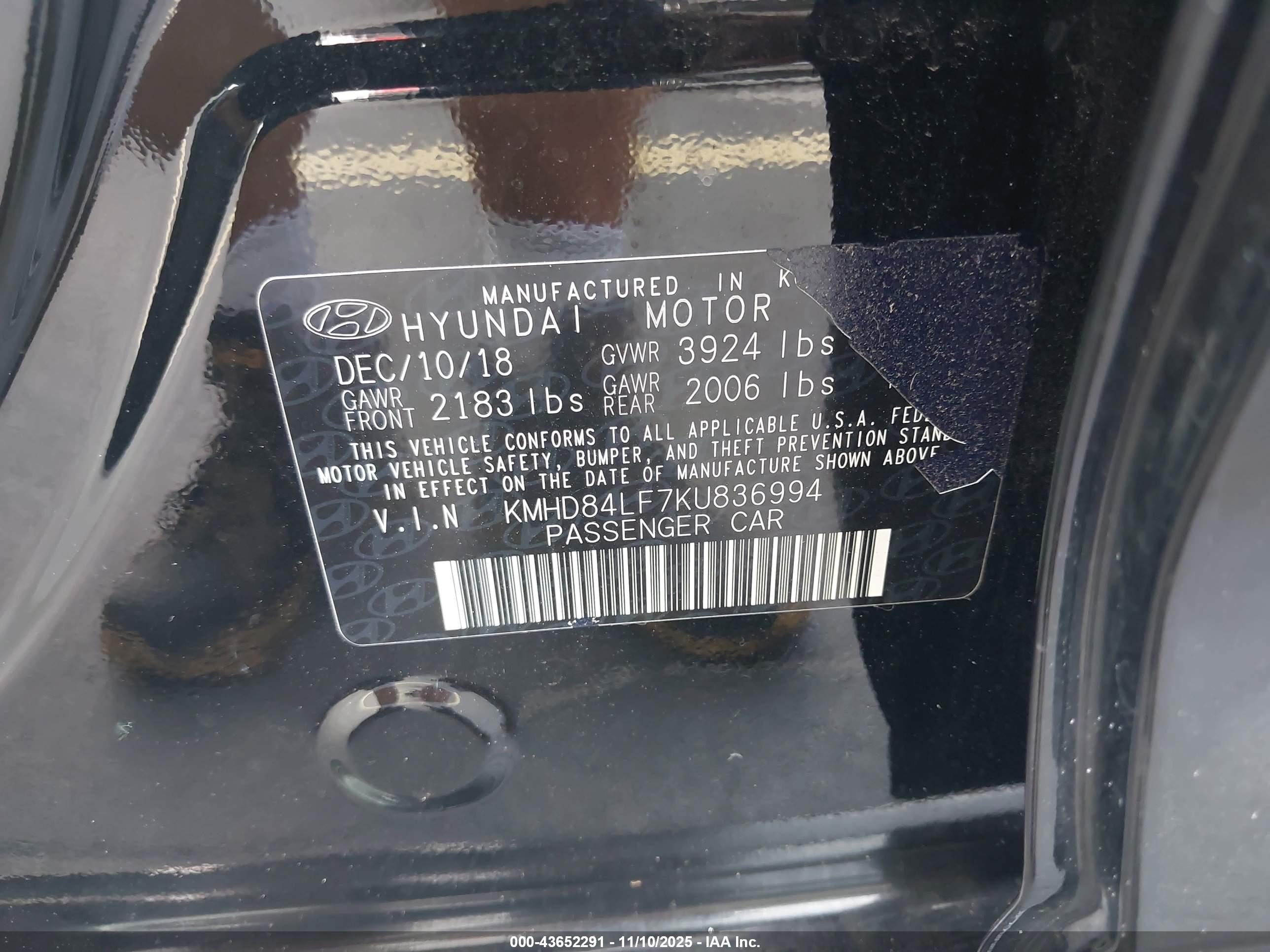 HYUNDAI ELANTRA image 9