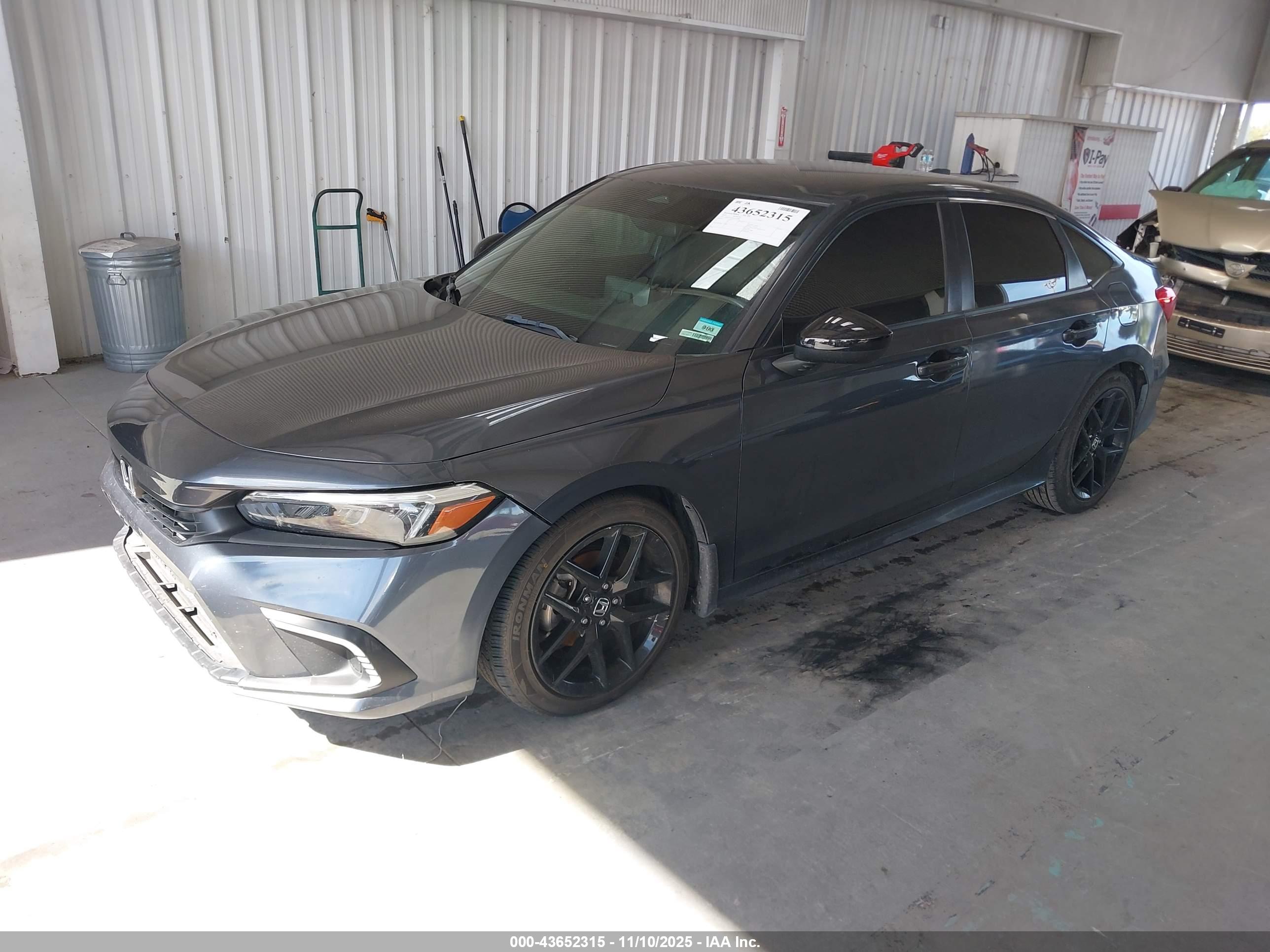 HONDA CIVIC image 2