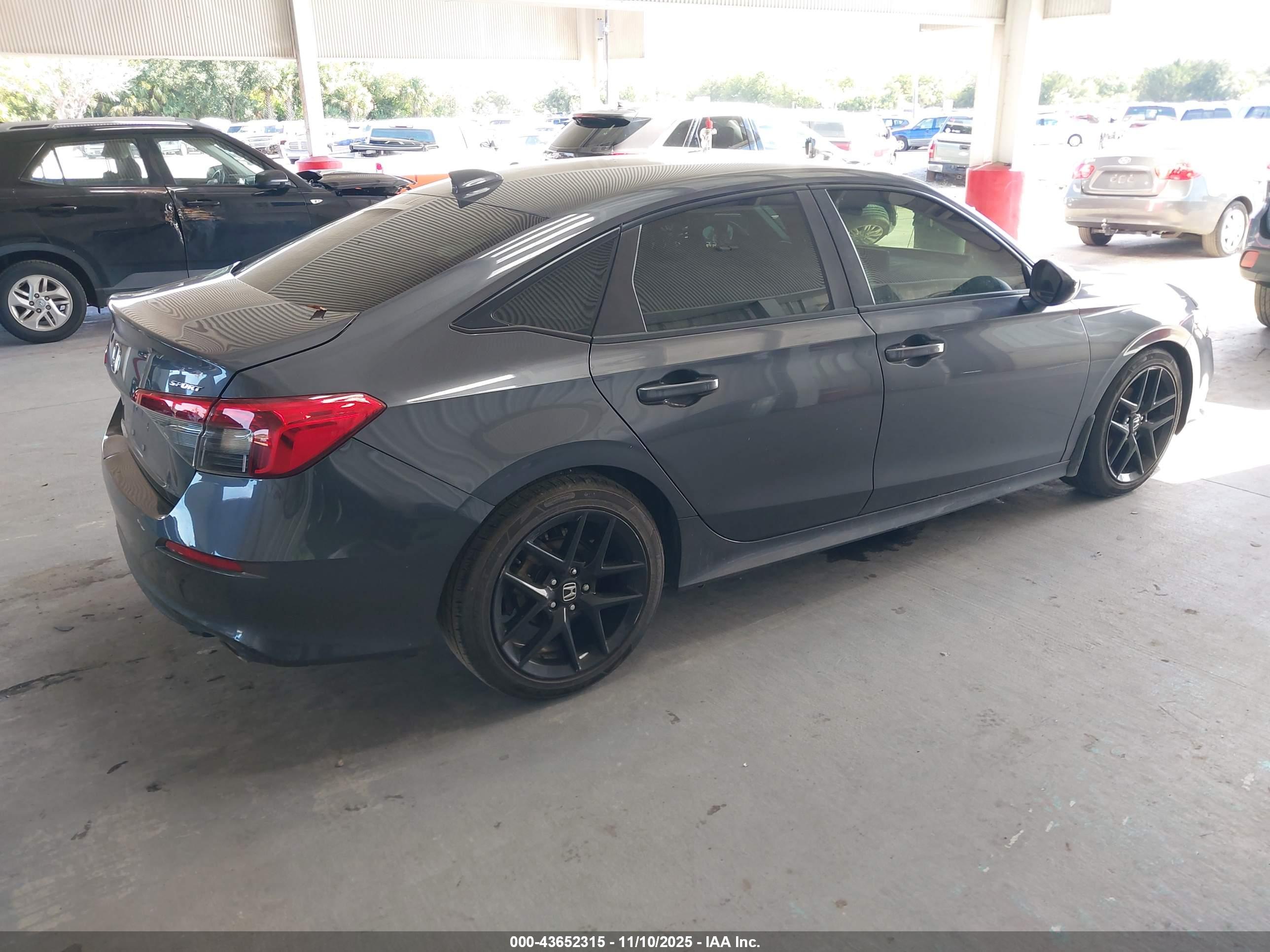 HONDA CIVIC image 4