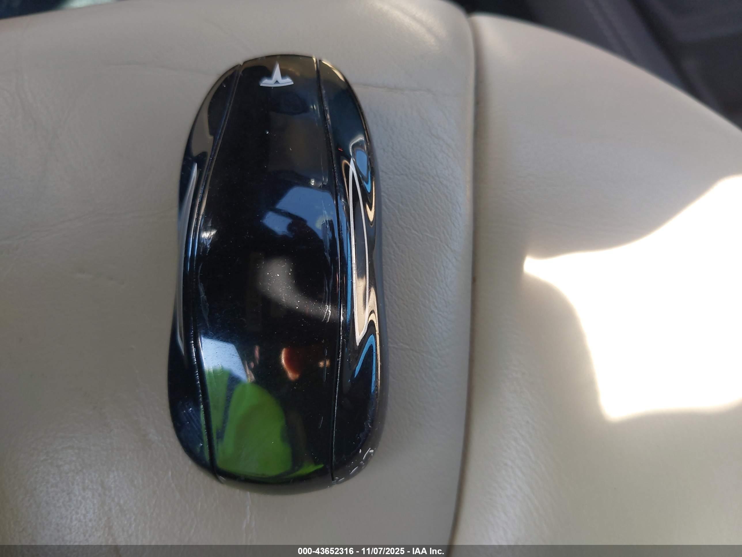 TESLA MODEL image 11