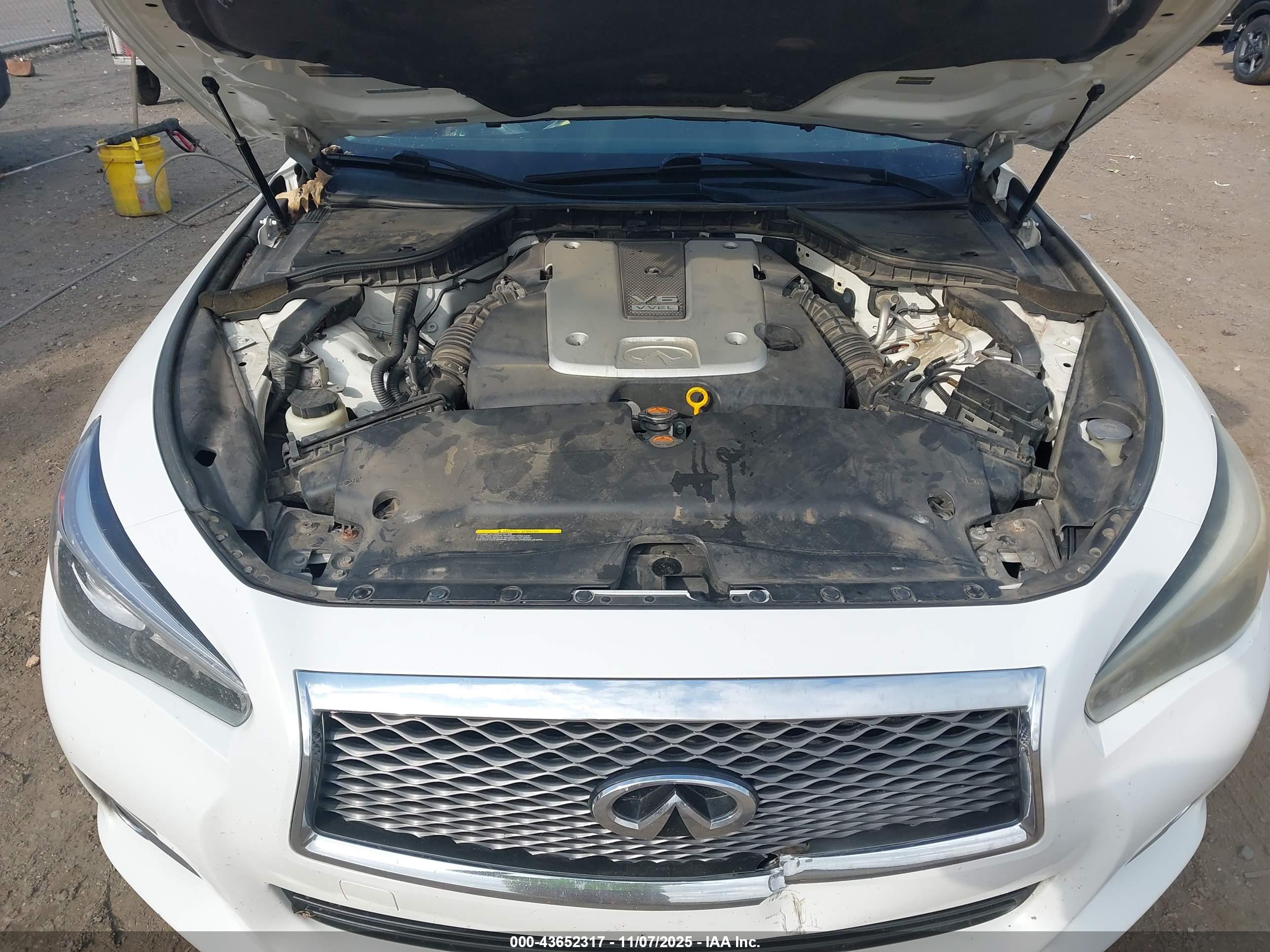 INFINITI Q50 image 10