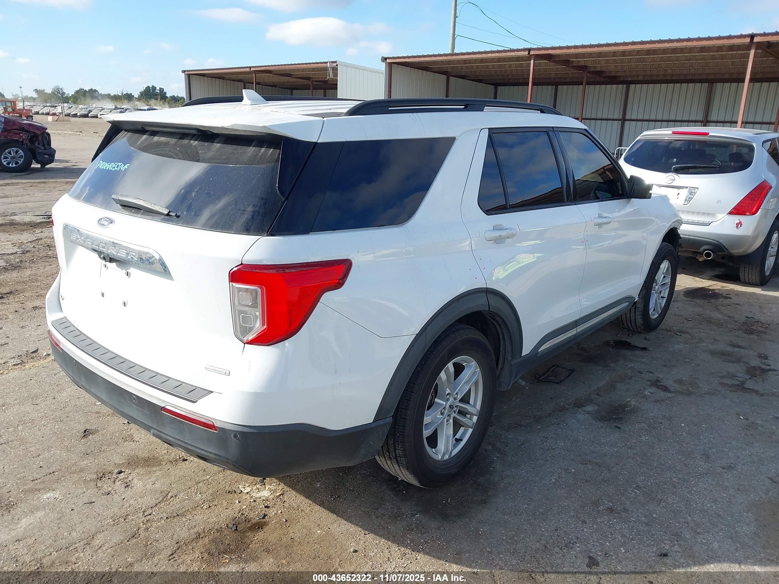 FORD EXPLORER image 4