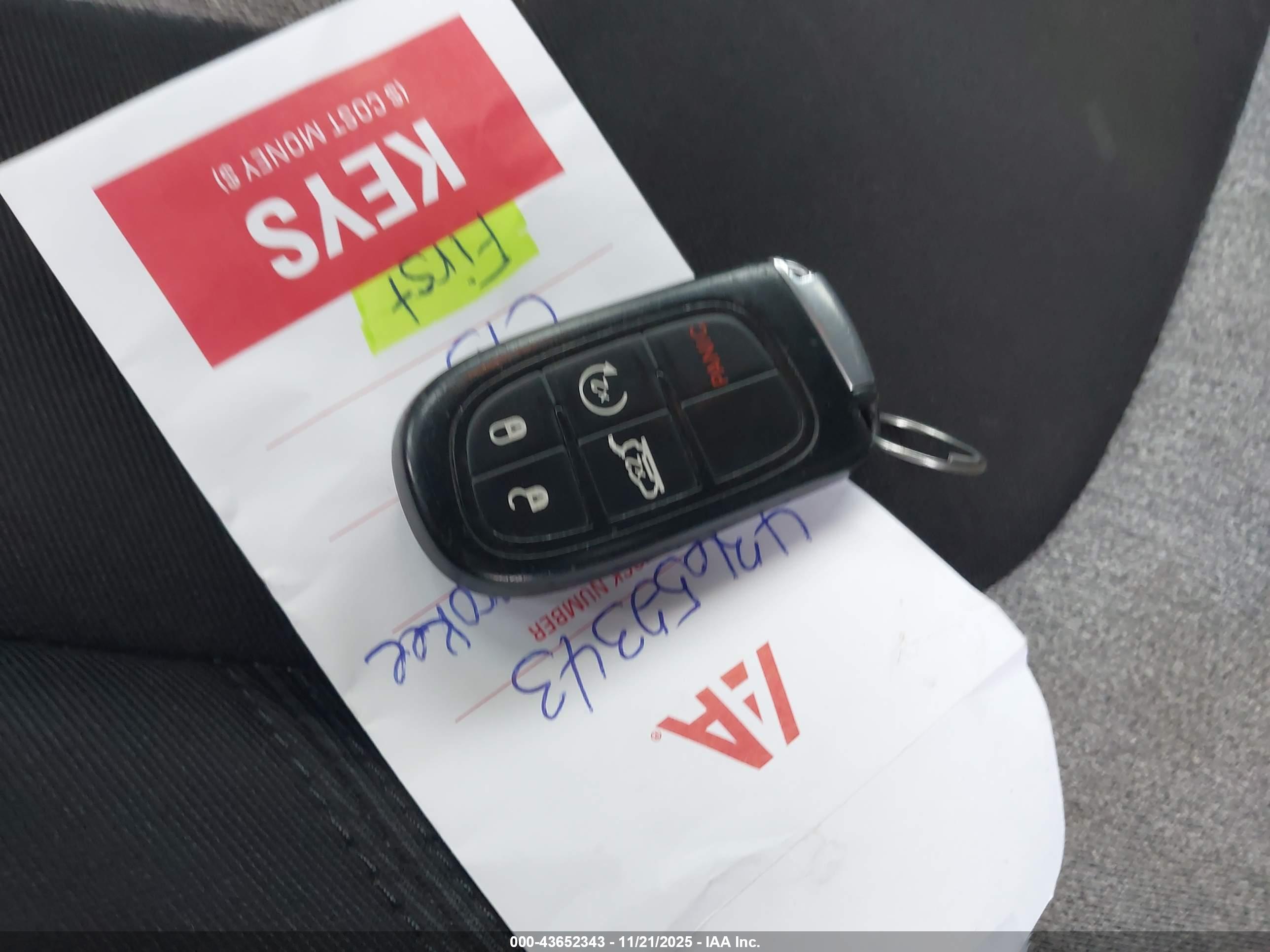 JEEP CHEROKEE image 11