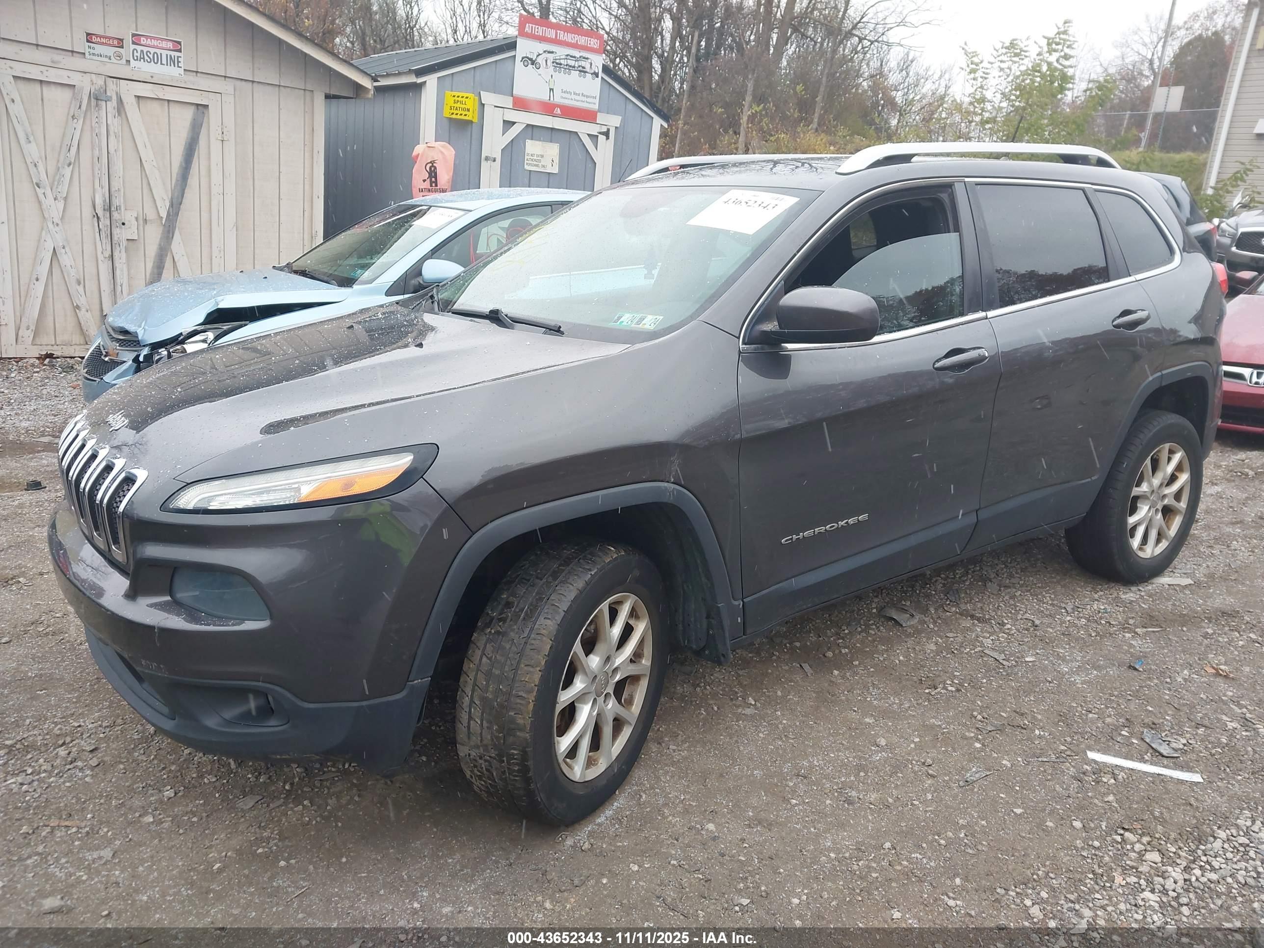 JEEP CHEROKEE image 2