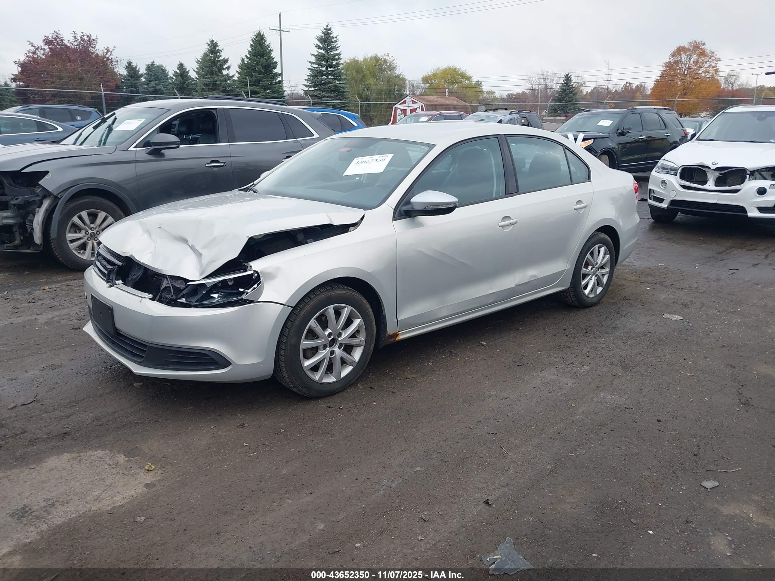 VOLKSWAGEN JETTA image 2