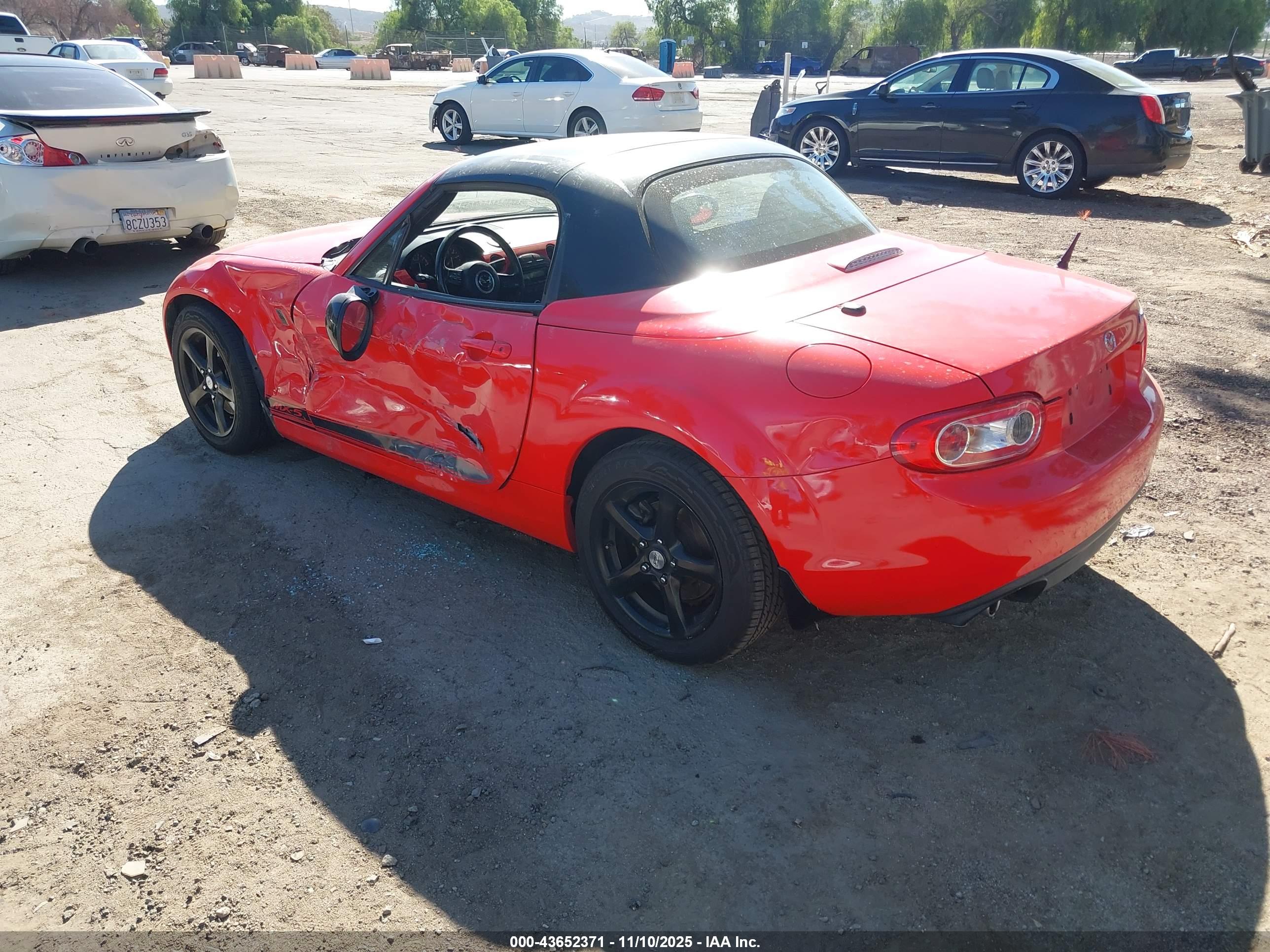 MAZDA MX-5 image 3