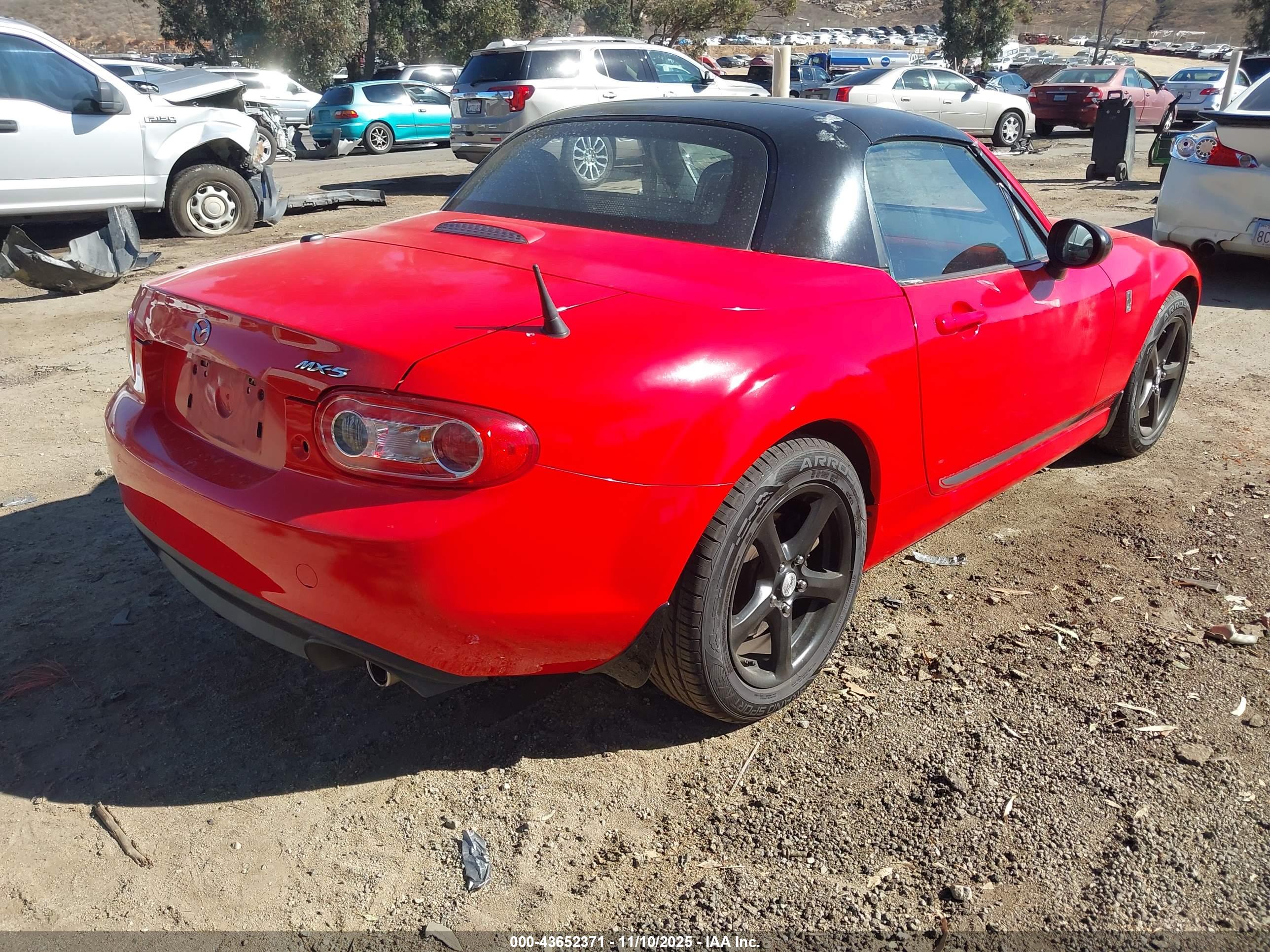 MAZDA MX-5 image 4