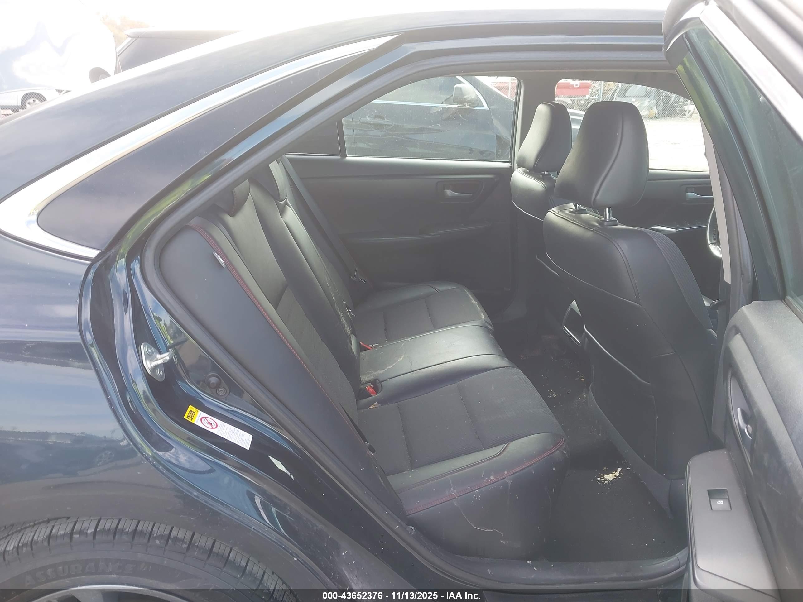 TOYOTA CAMRY image 8