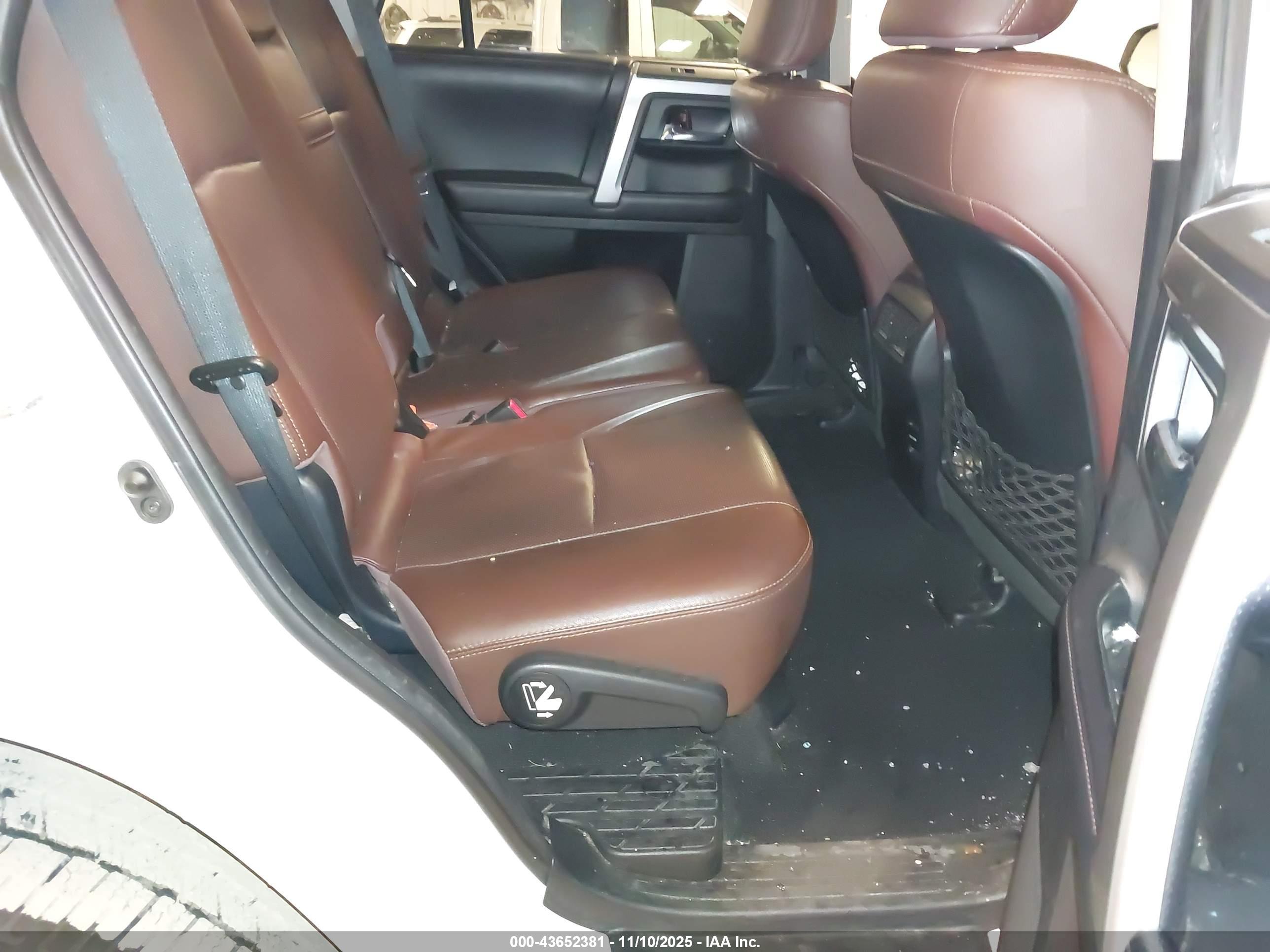 TOYOTA 4RUNNER image 8