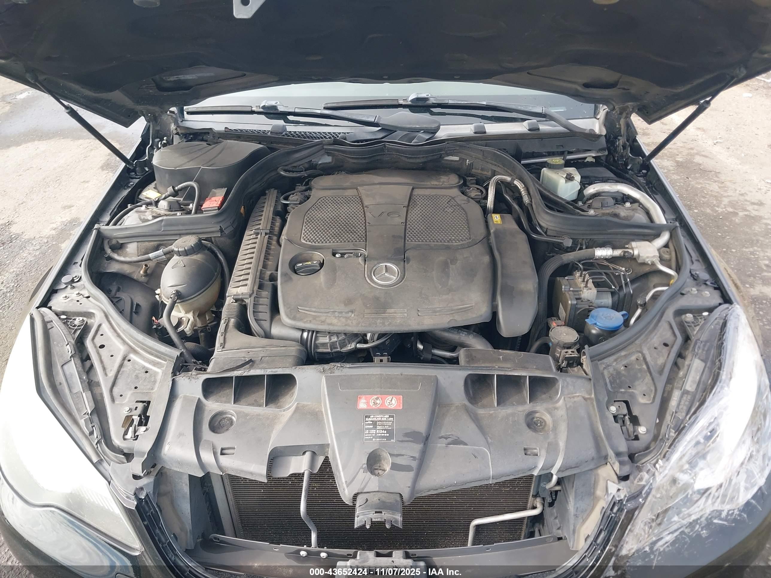 MERCEDES-BENZ E image 10