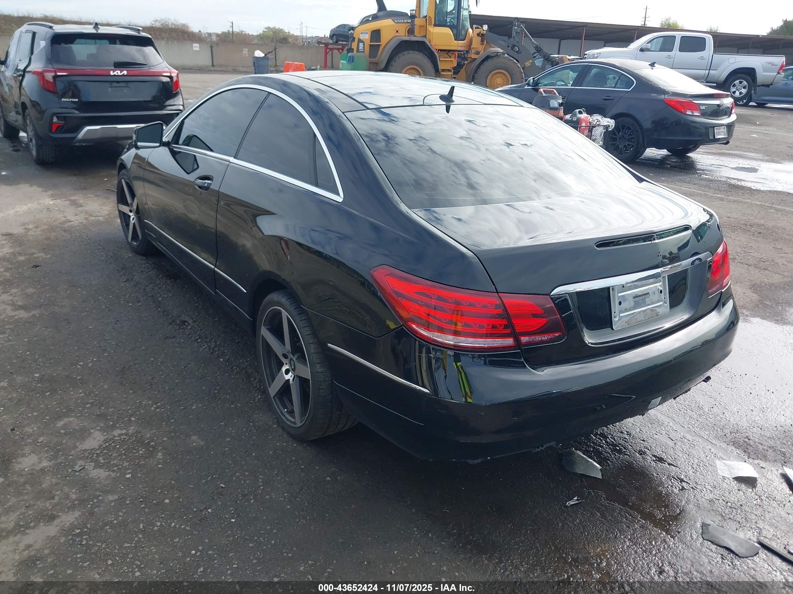 MERCEDES-BENZ E image 3